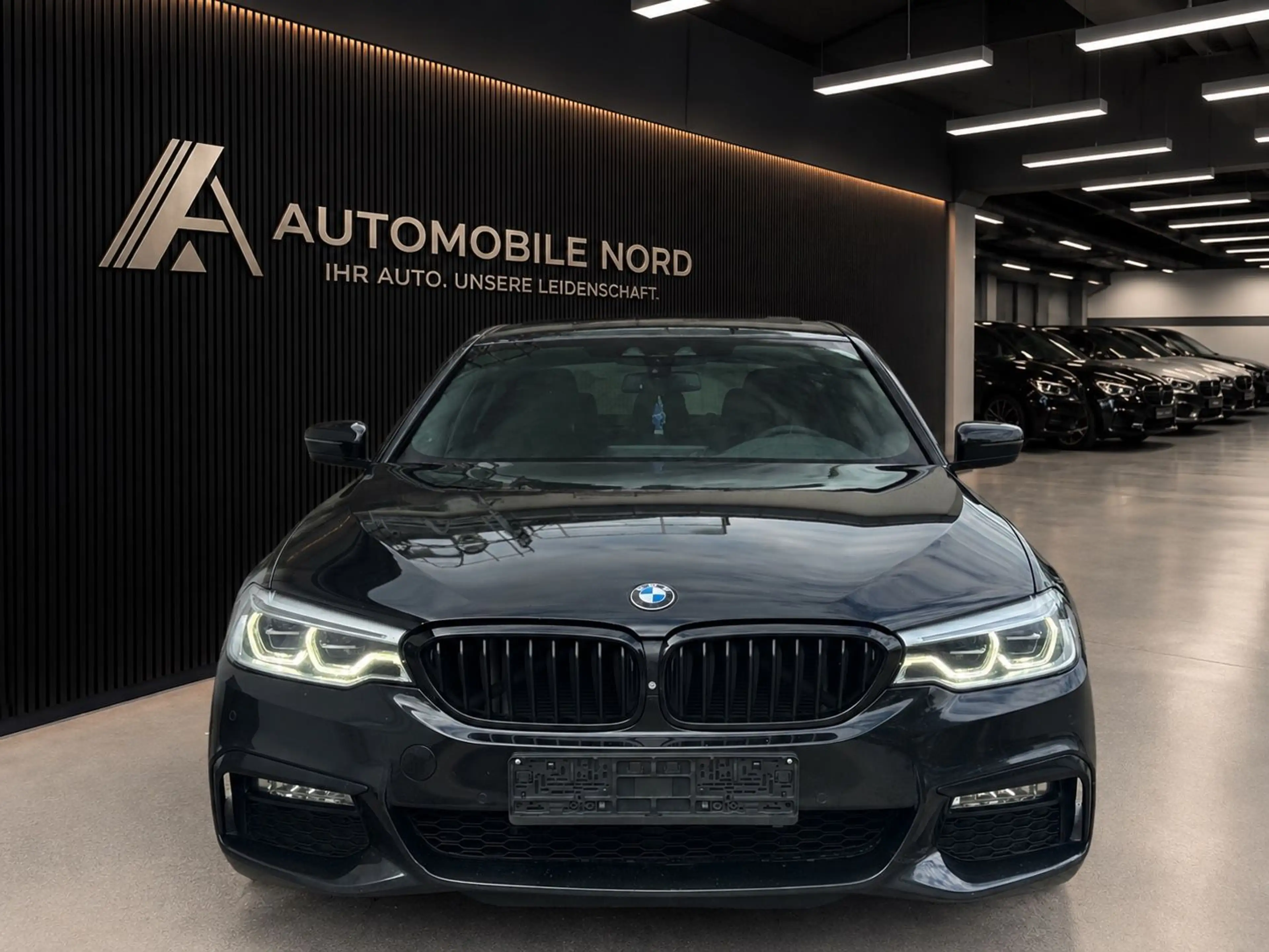 BMW 520 d M Sport Limo/HUD/PANO/H&K/360/LED — photo 4