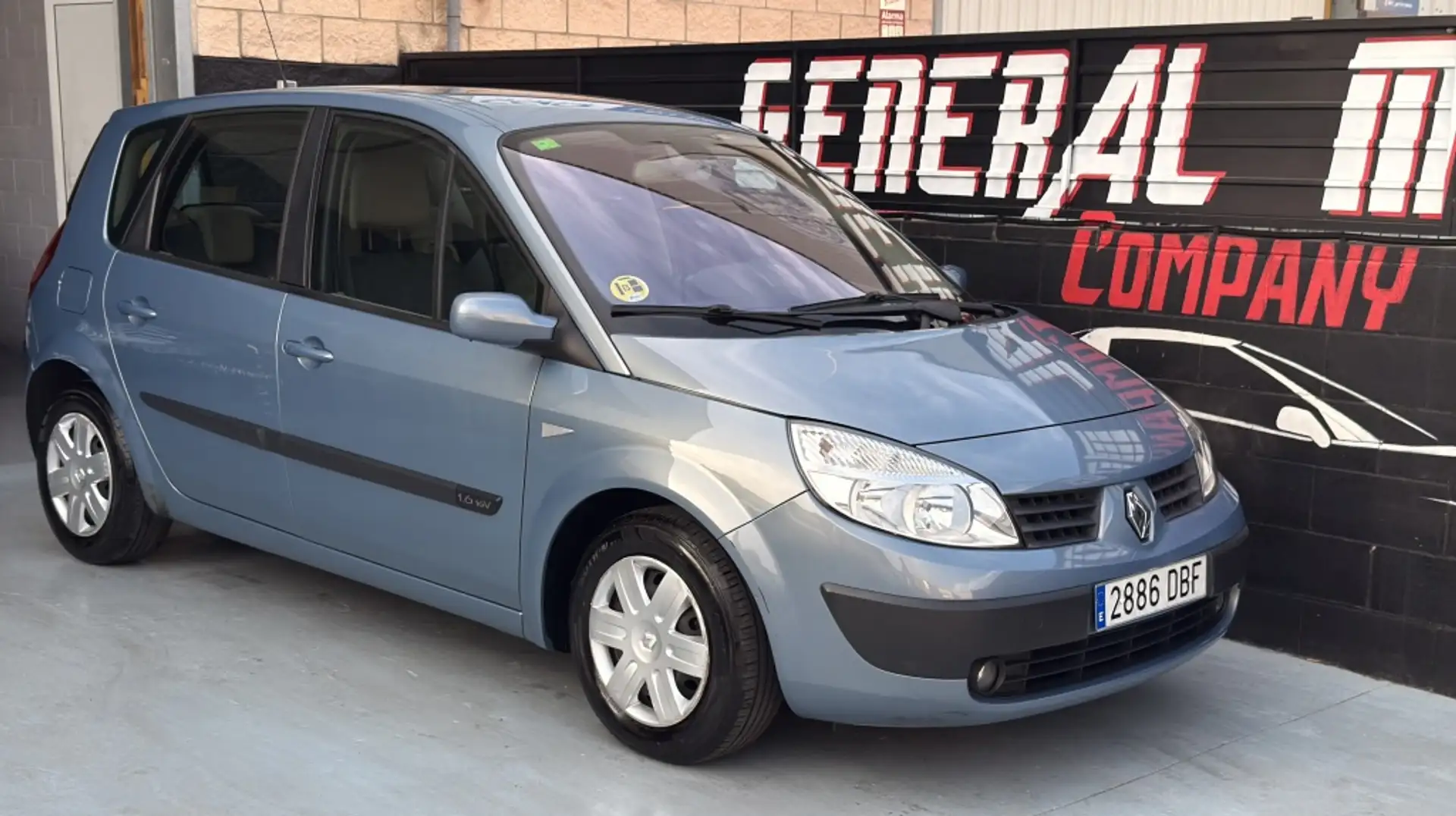 Renault Scenic II 1.6 Confort Expression 110 - 1