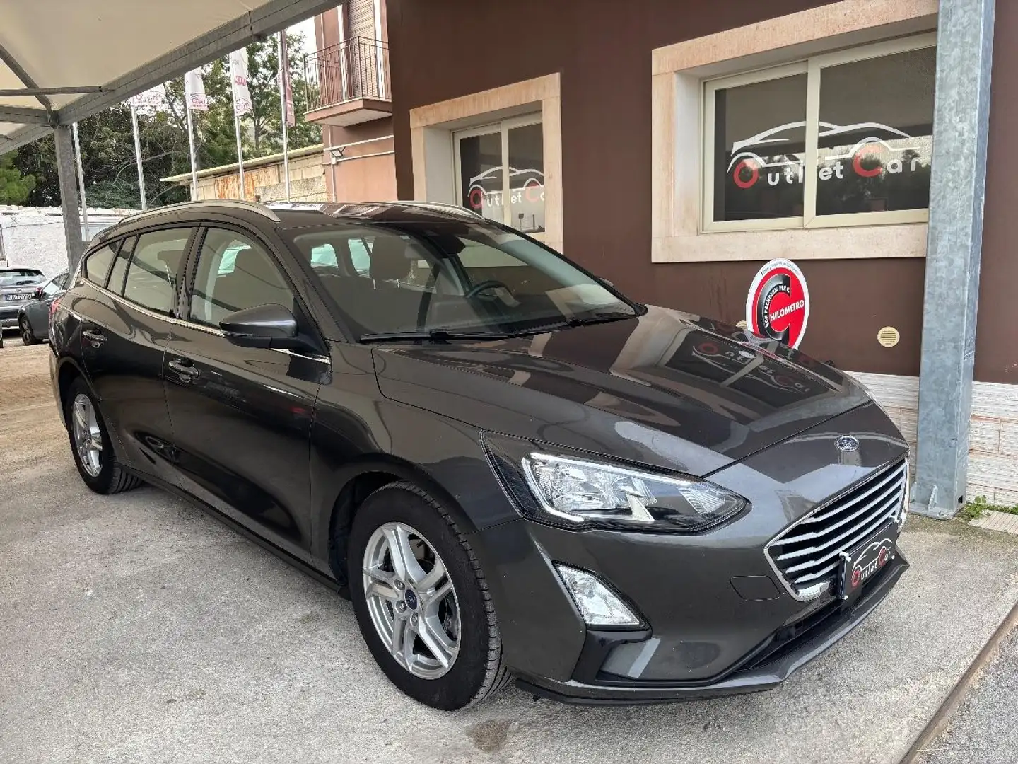 Ford Focus 1.5 EcoBlue 120CV SW Business Grigio - 1