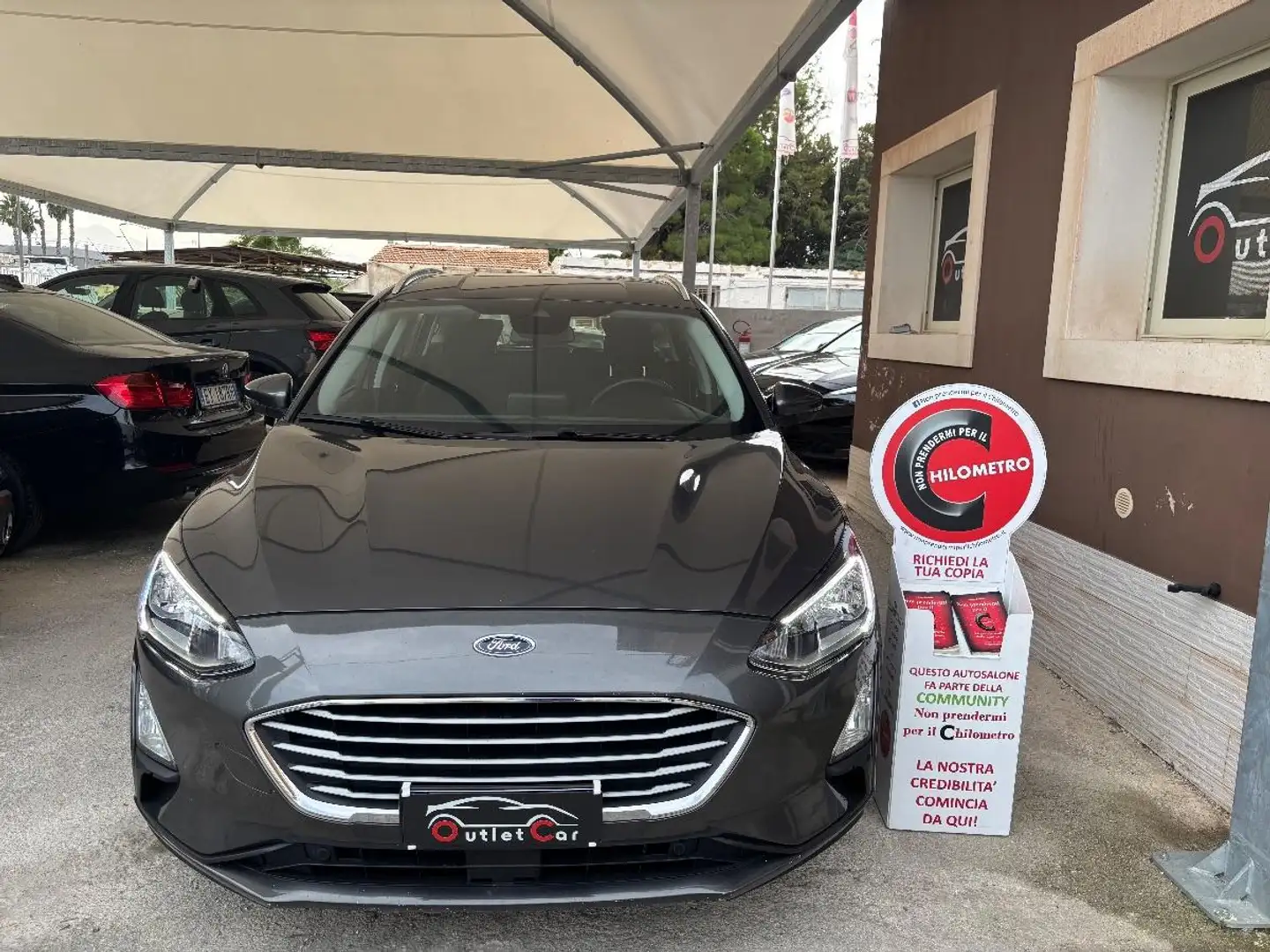 Ford Focus 1.5 EcoBlue 120CV SW Business Grigio - 2