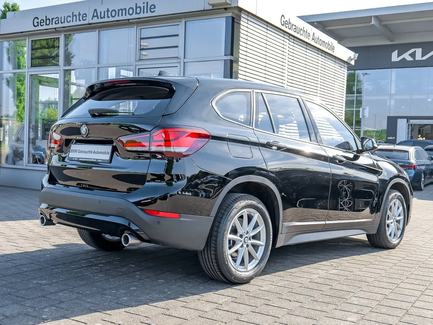 BMW X1 sDrive18d NAVI LED Sound Syst. PDC V+H DAB Noir - 2