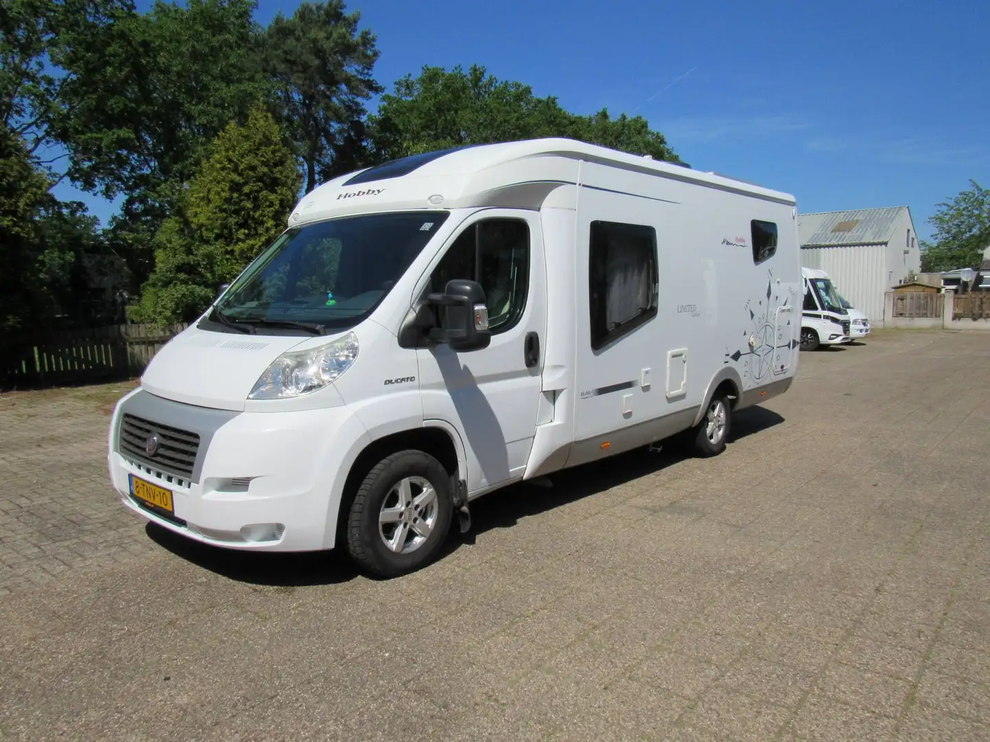 Caravans-Wohnm Hobby Hobby DL 550 Limited Edition Enkele bedden Airco bj2012 - 1