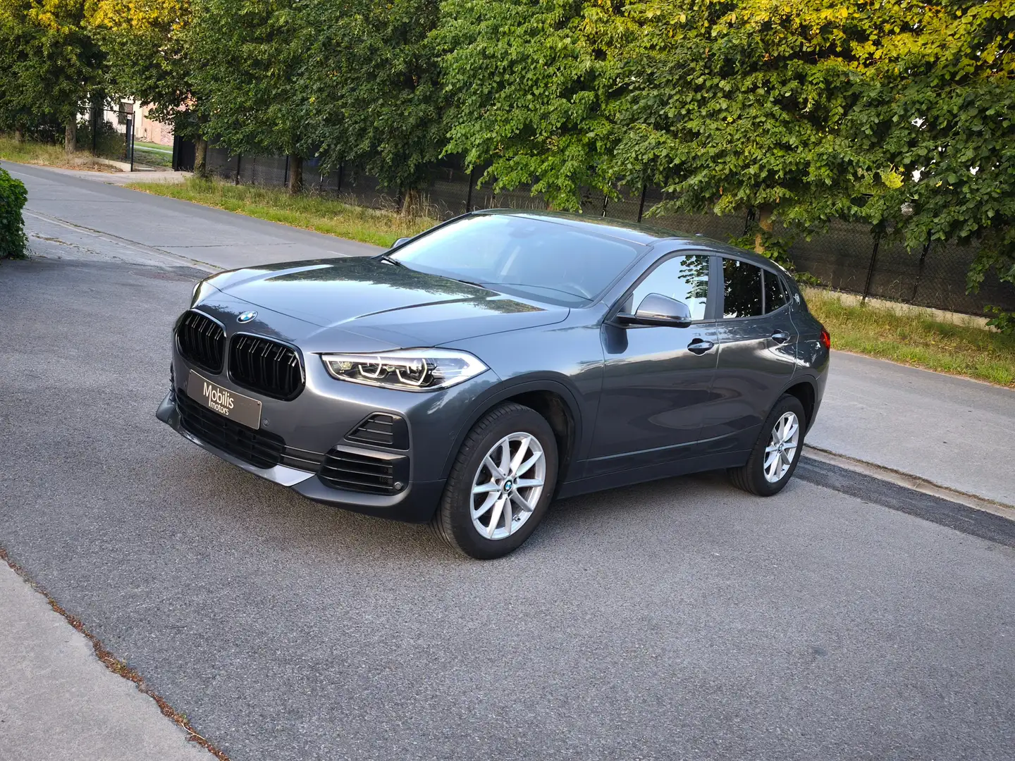 BMW X2 1.5i sDrive18i Facelift Full-Led/NaviPro/Dab-tuner Grau - 2