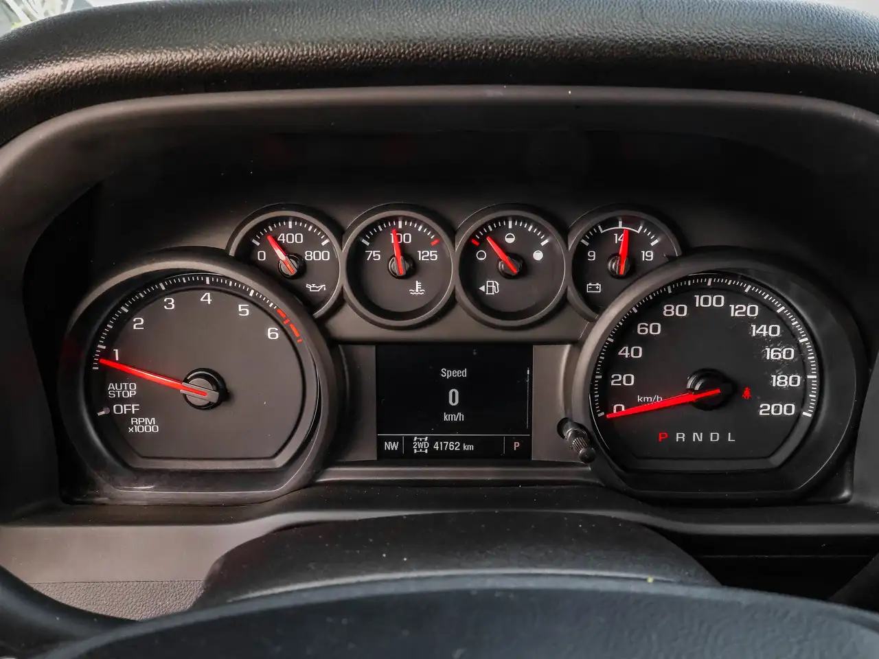 Chevrolet Silverado 1500 снимка Chevrolet Silverado 1500