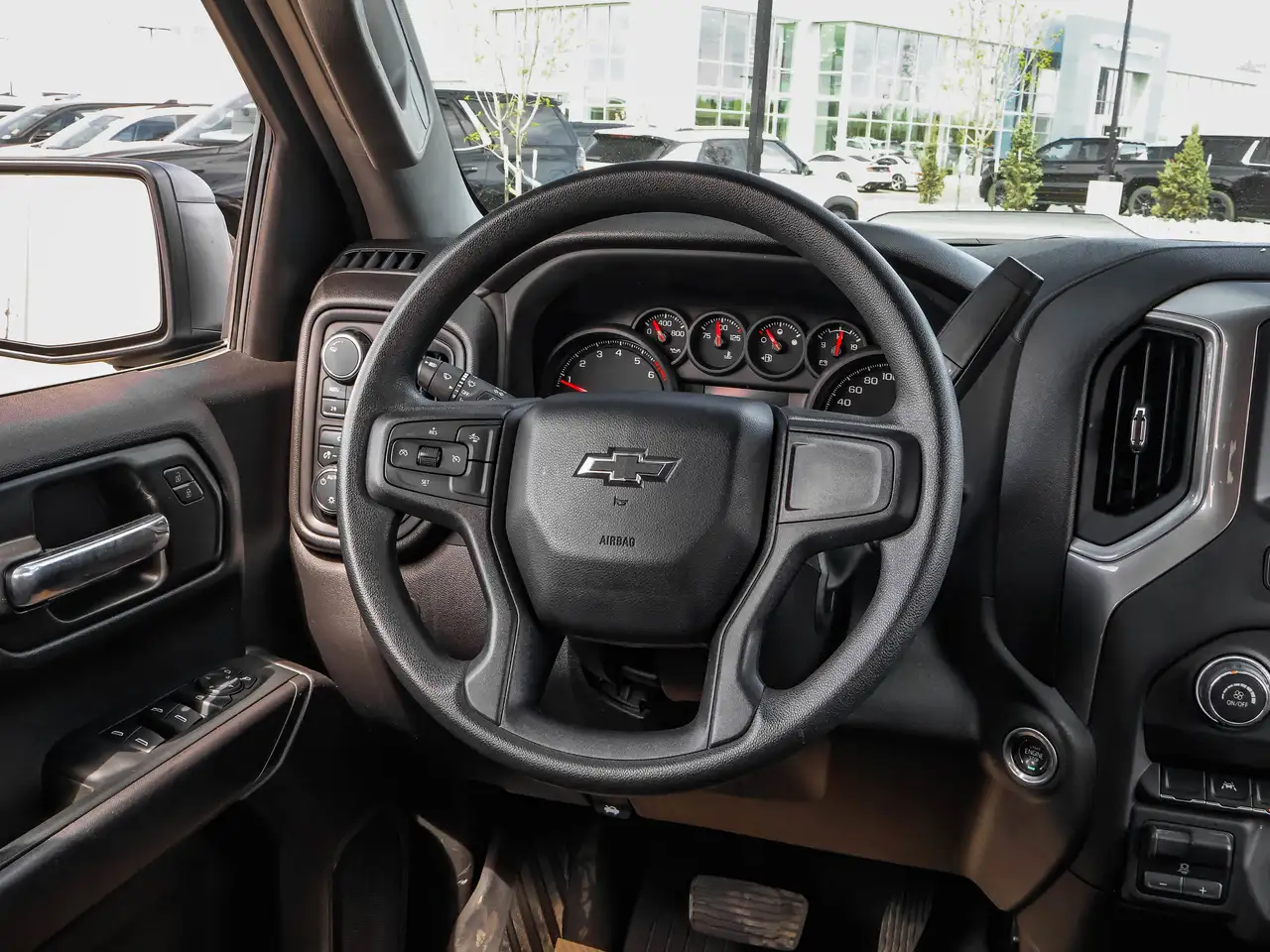 Chevrolet Silverado 1500 снимка Chevrolet Silverado 1500