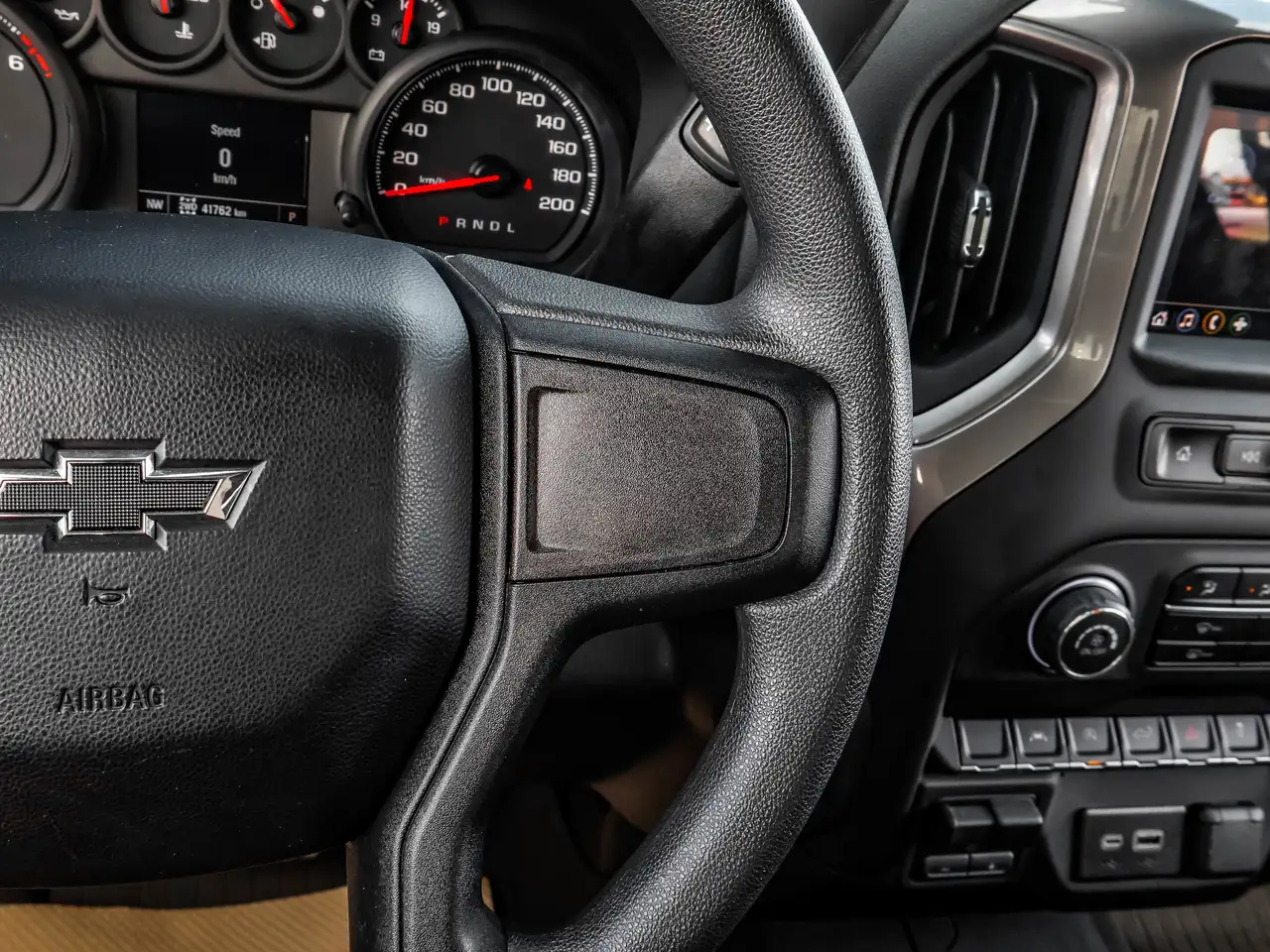 Chevrolet Silverado 1500 снимка Chevrolet Silverado 1500