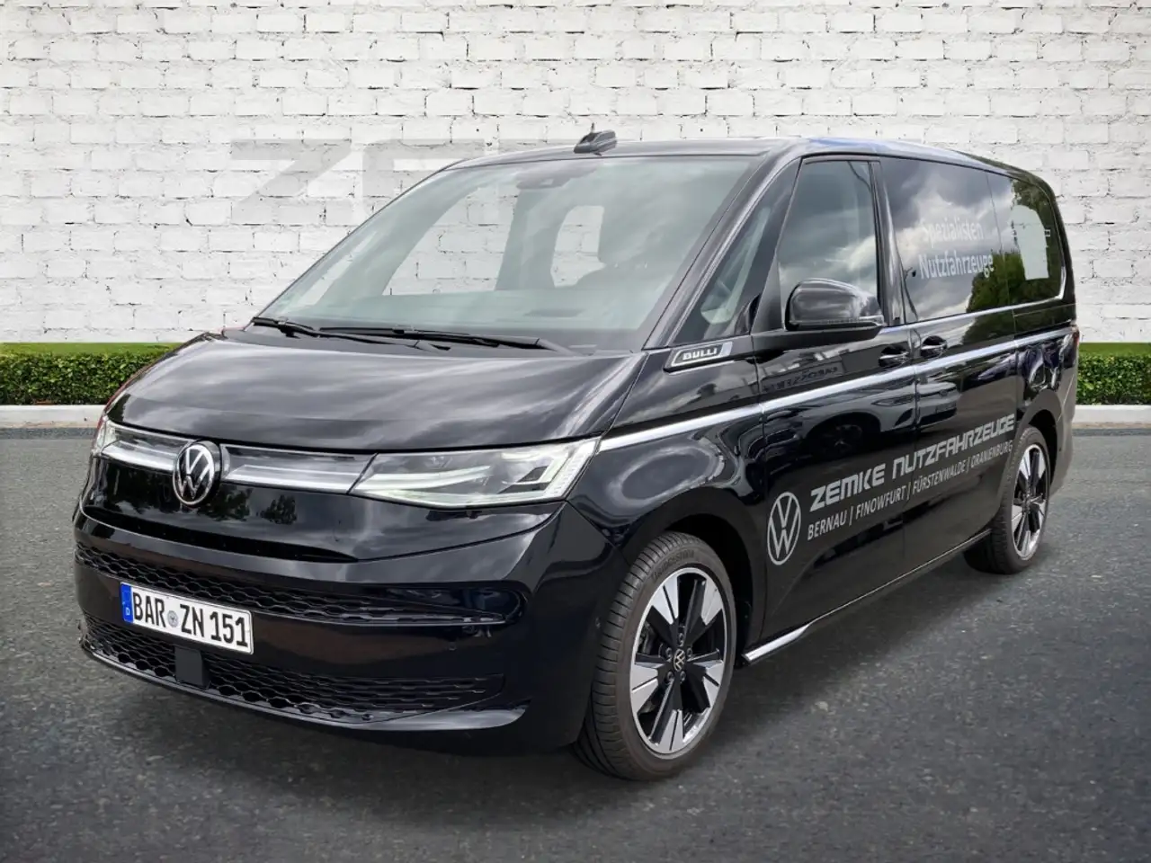 Volkswagen T7 Multivan Style 2,0 TSI DSG LÜ HUD StandHZG AHK-klappbar Pan 2