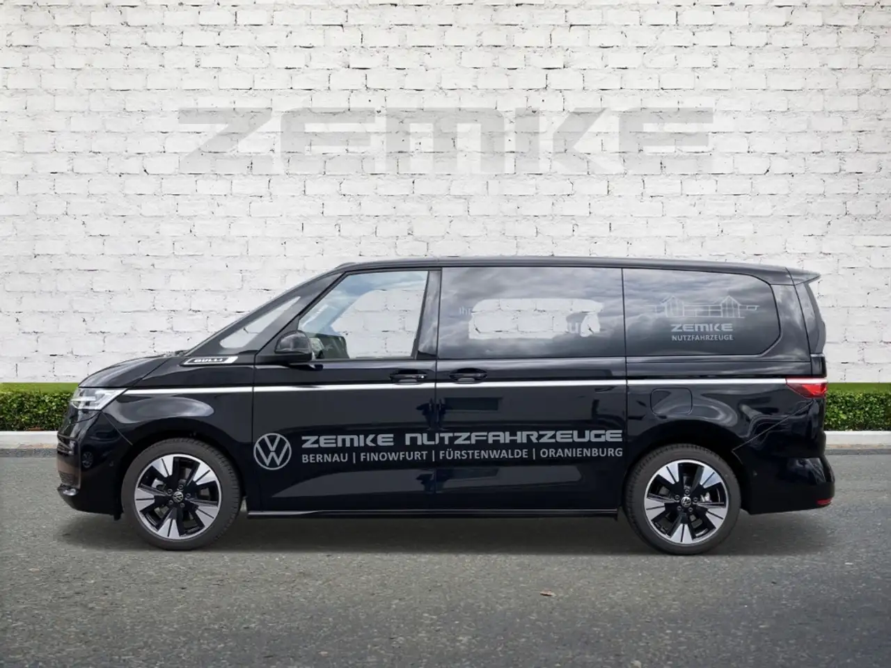 Volkswagen T7 Multivan Style 2,0 TSI DSG LÜ HUD StandHZG AHK-klappbar Pan 3
