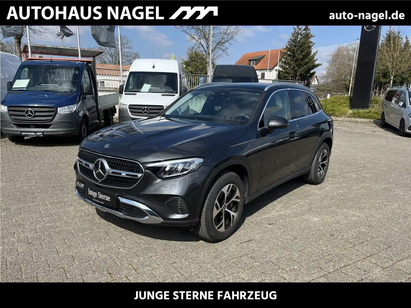 Mercedes-Benz GLC 300 e 4M Avantgarde Distr. Pano AHK 360 uvm. Grijs - 1