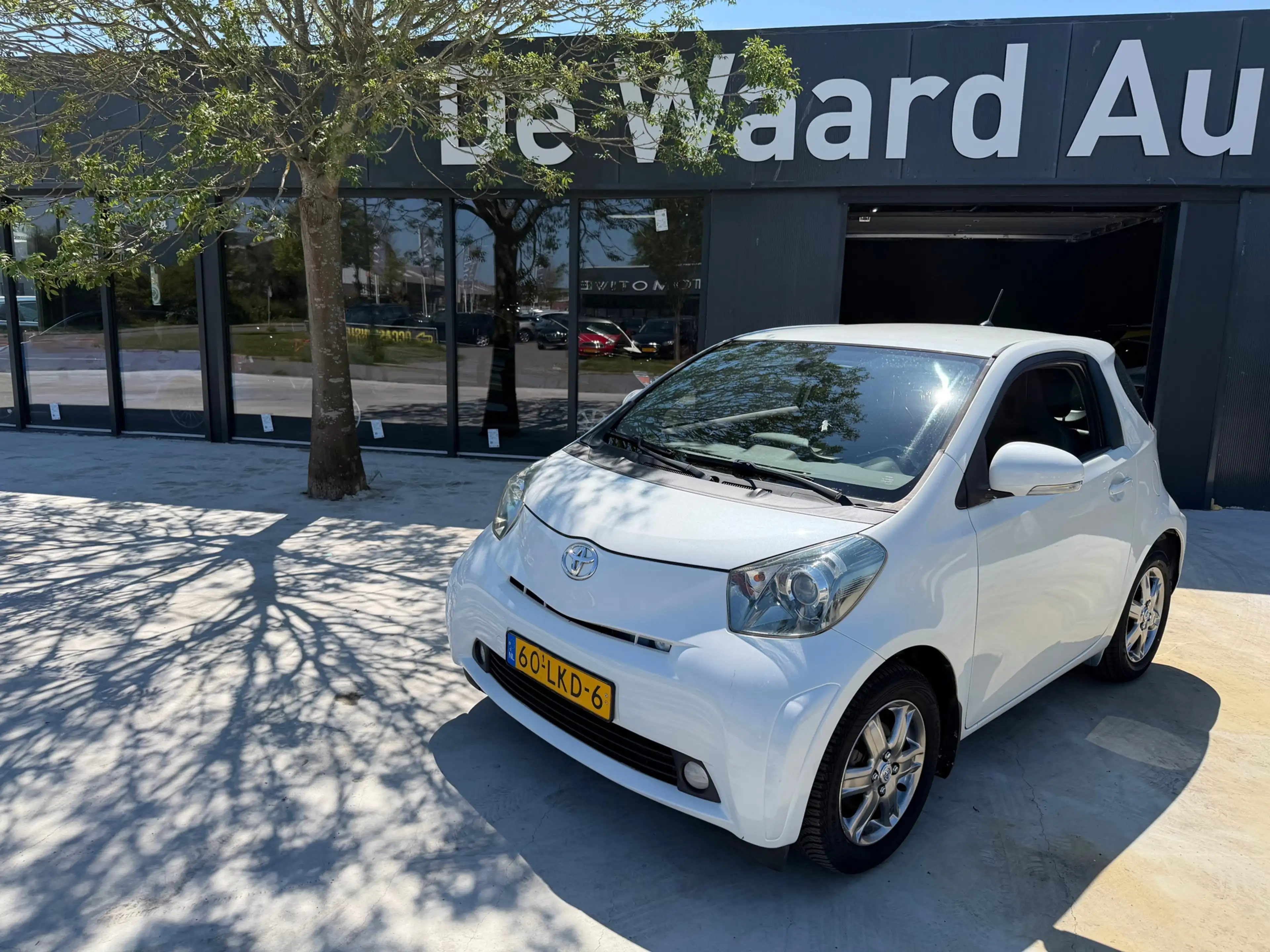 Toyota iQ 1.0 VVTi Aspiration/ airco/NAP/half leer/Stoel ver