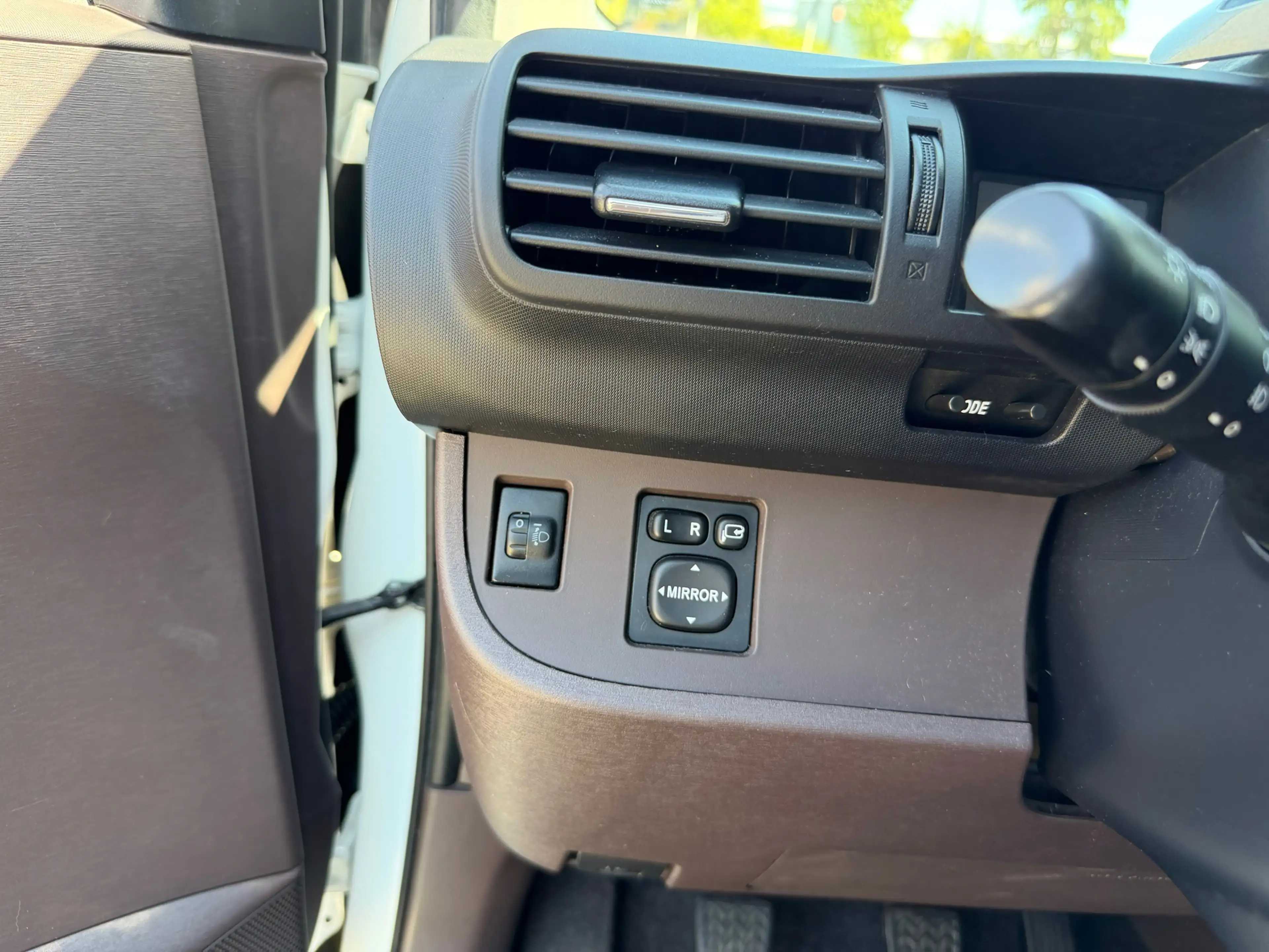 Toyota iQ 1.0 VVTi Aspiration/ airco/NAP/half leer/Stoel ver — photo 10