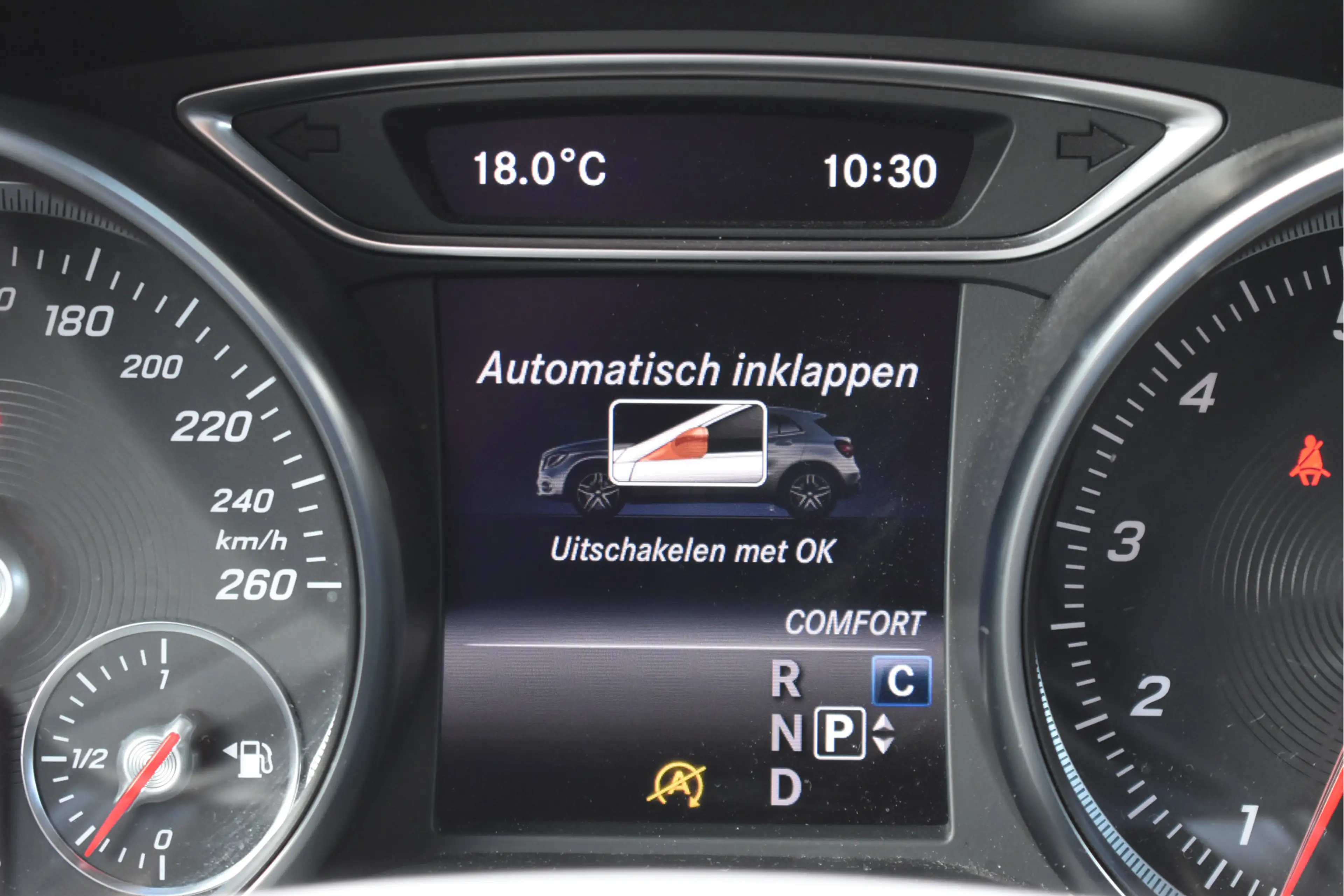 Mercedes-Benz GLA 180 Business Solution AMG | NL-Auto | Leyless | Camera — photo 44