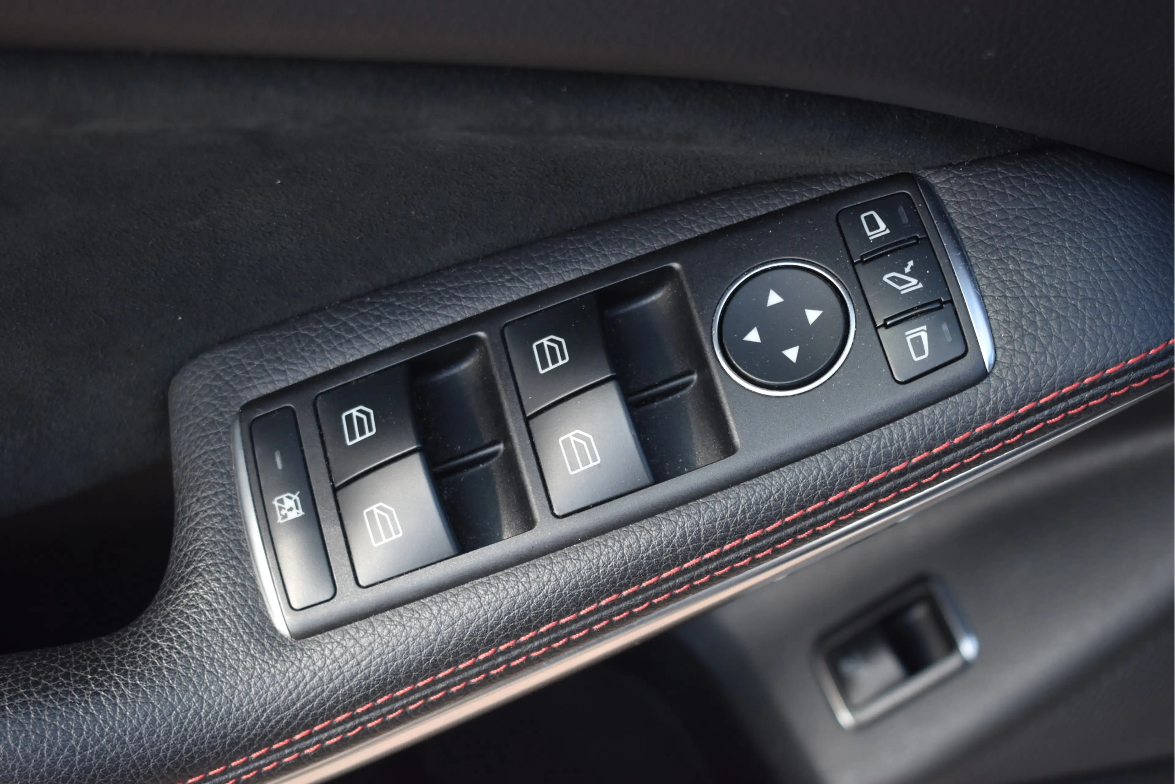Mercedes-Benz GLA 180 Business Solution AMG | NL-Auto | Leyless | Camera — photo 16