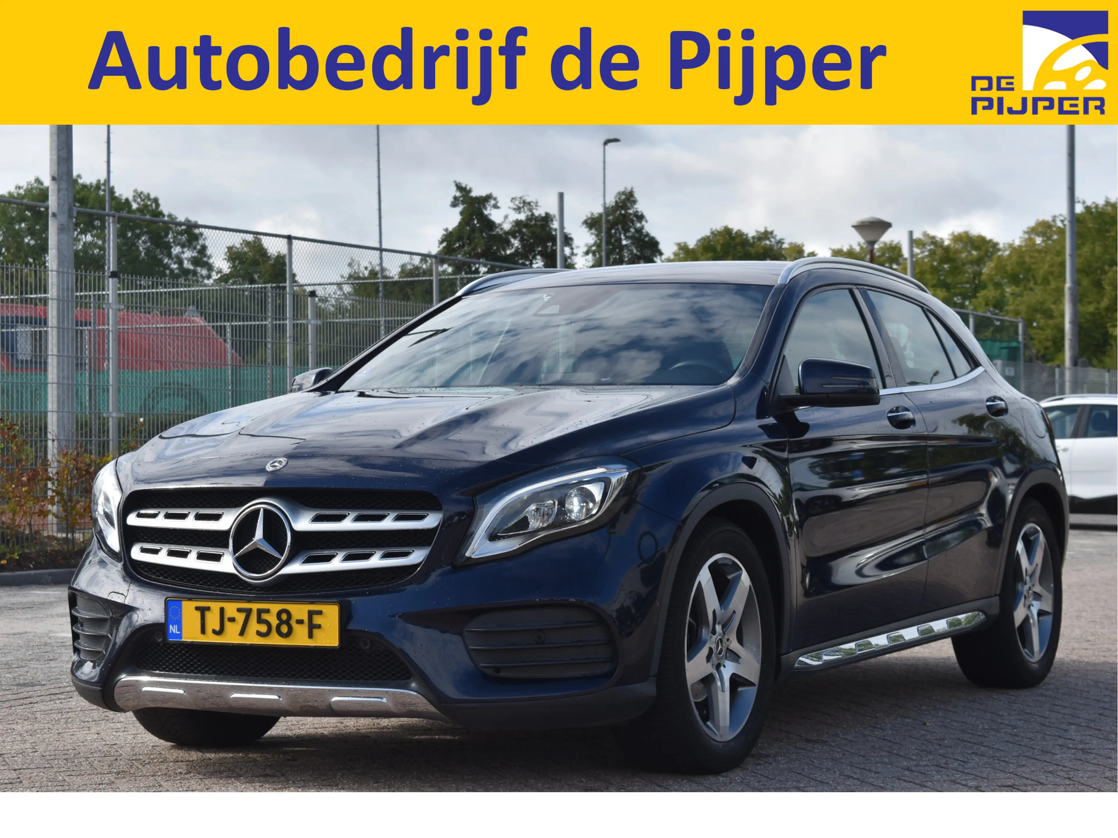 Mercedes-Benz GLA 180 Business Solution AMG | NL-Auto | Leyless | Camera
