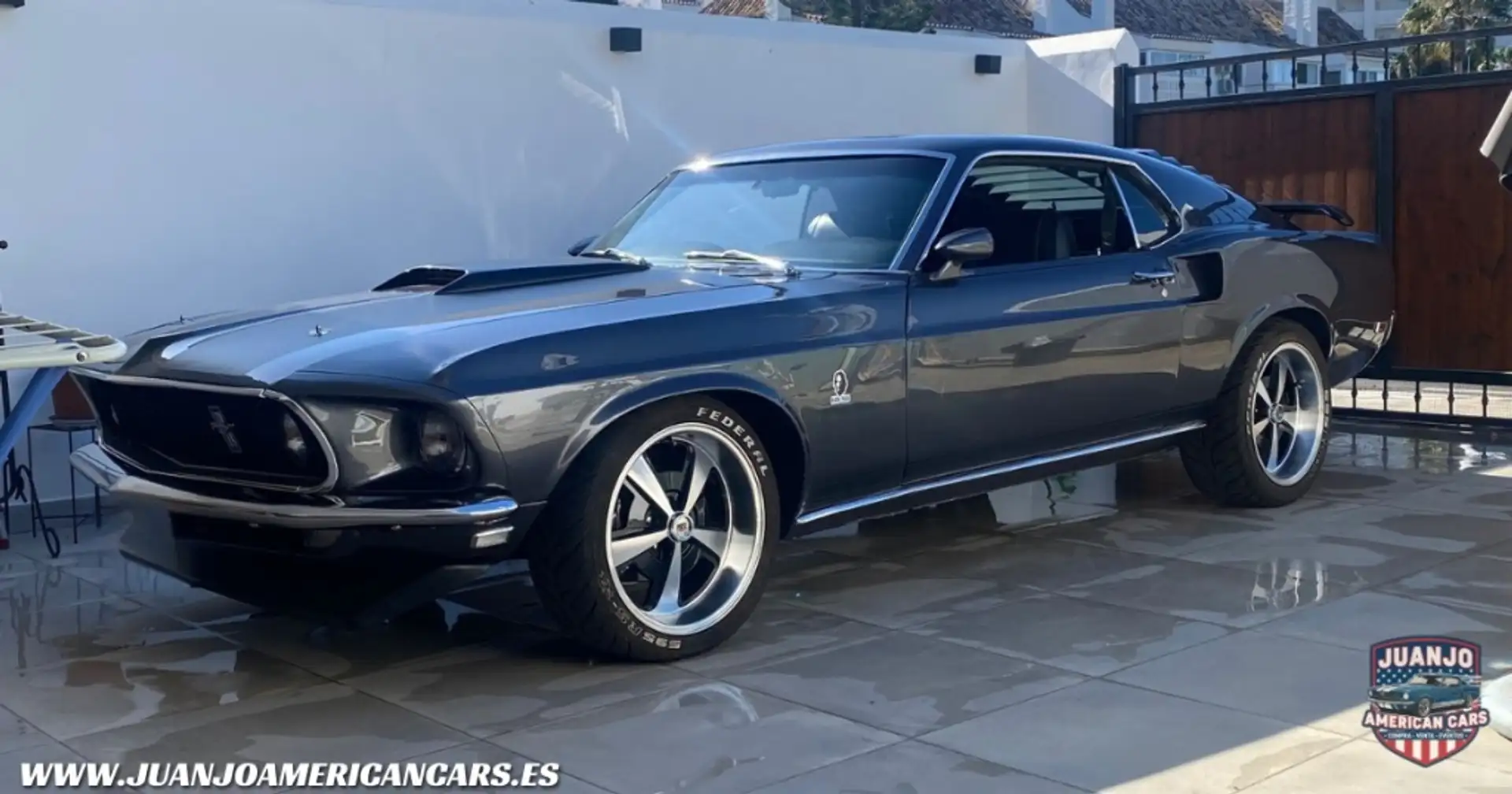 Ford Mustang Fastback Aut. Schwarz - 1