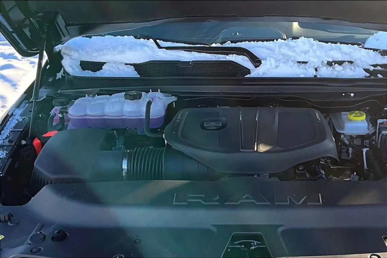 RAM 1500 снимка RAM 1500