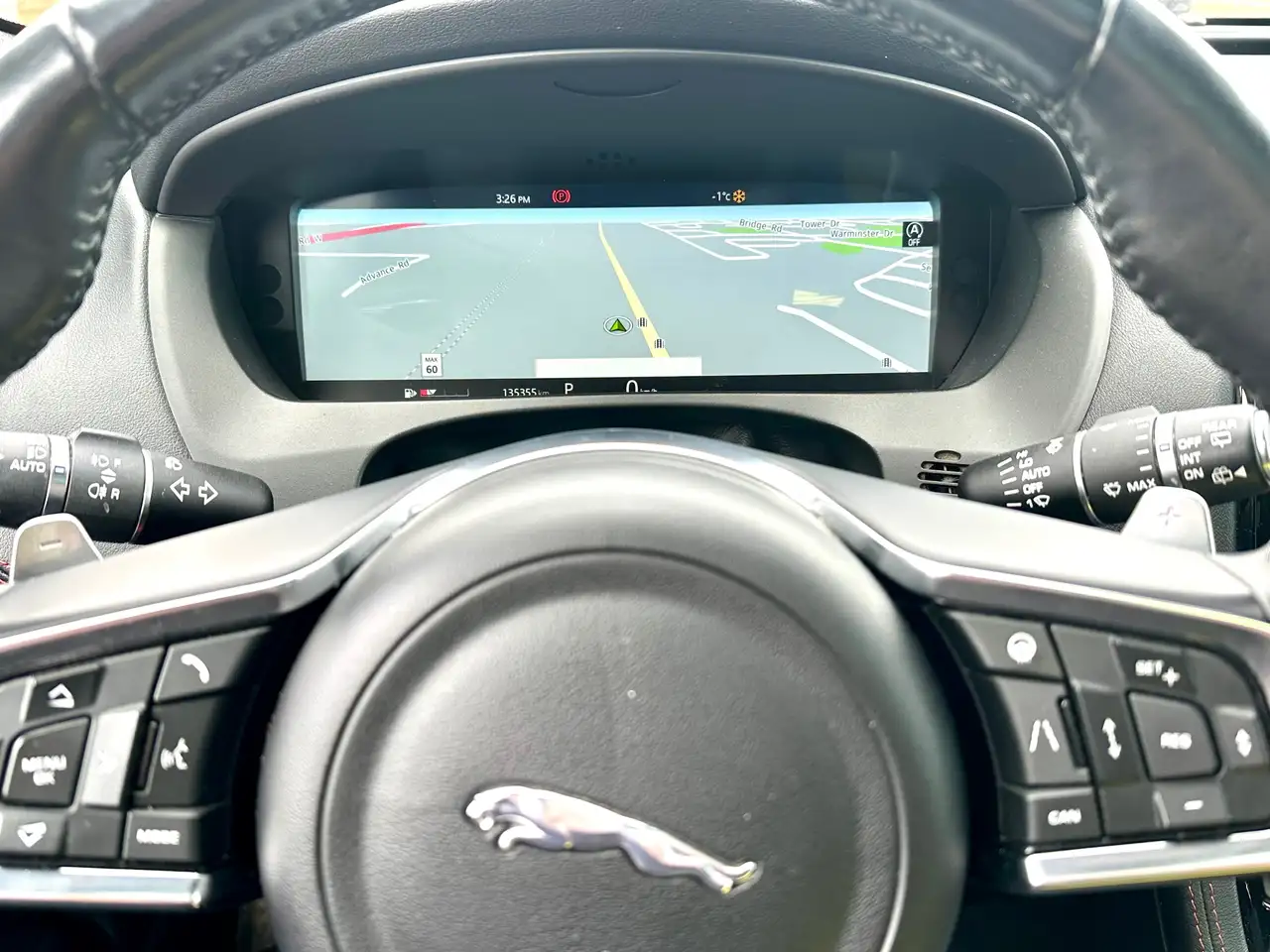 Jaguar F-Pace снимка Jaguar F-Pace