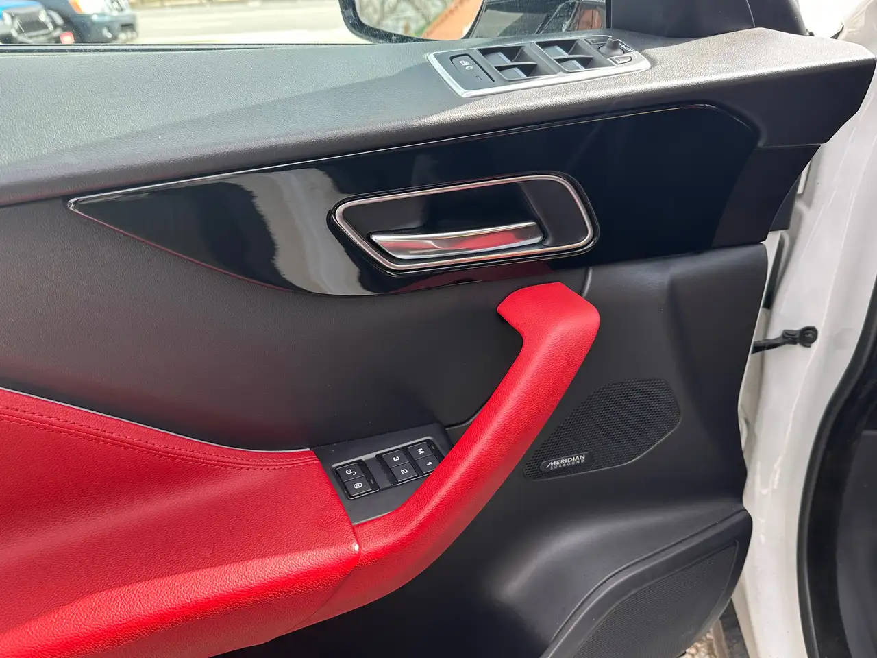 Jaguar F-Pace снимка Jaguar F-Pace