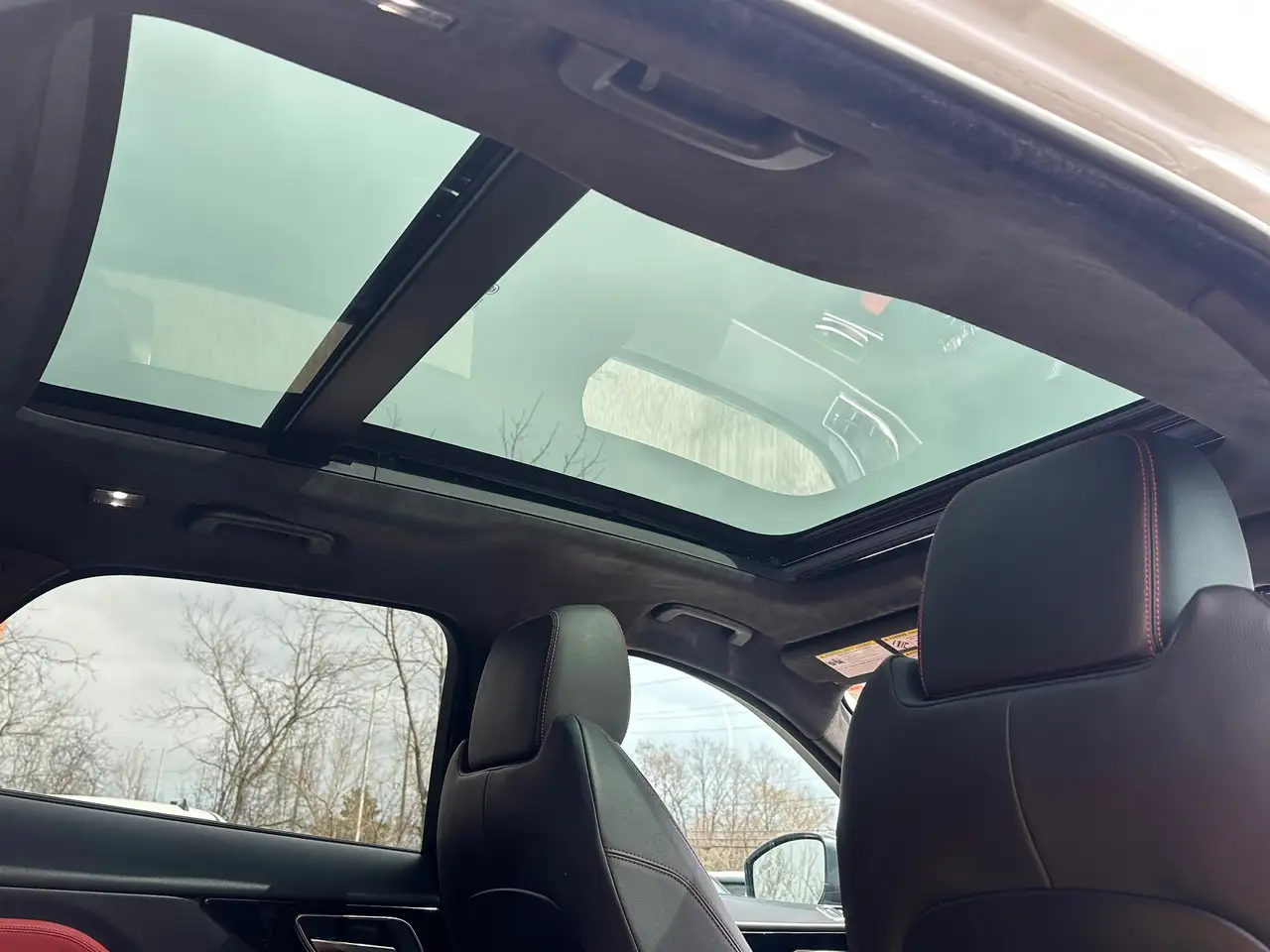 Jaguar F-Pace снимка Jaguar F-Pace