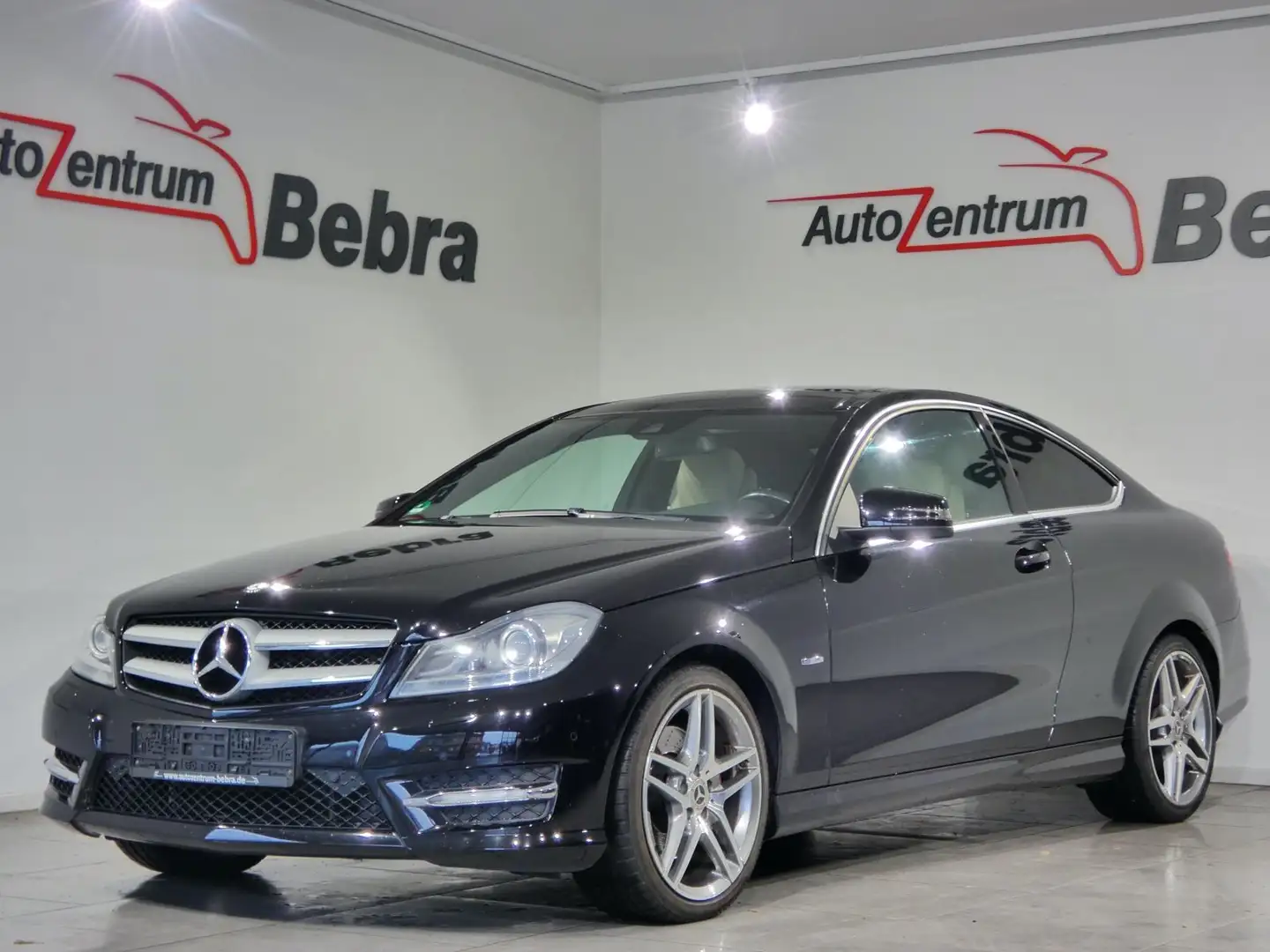 Mercedes-Benz C 350 CGI Coupe AMG Paket Xenon/Navi/Leder/Pano Negro - 1