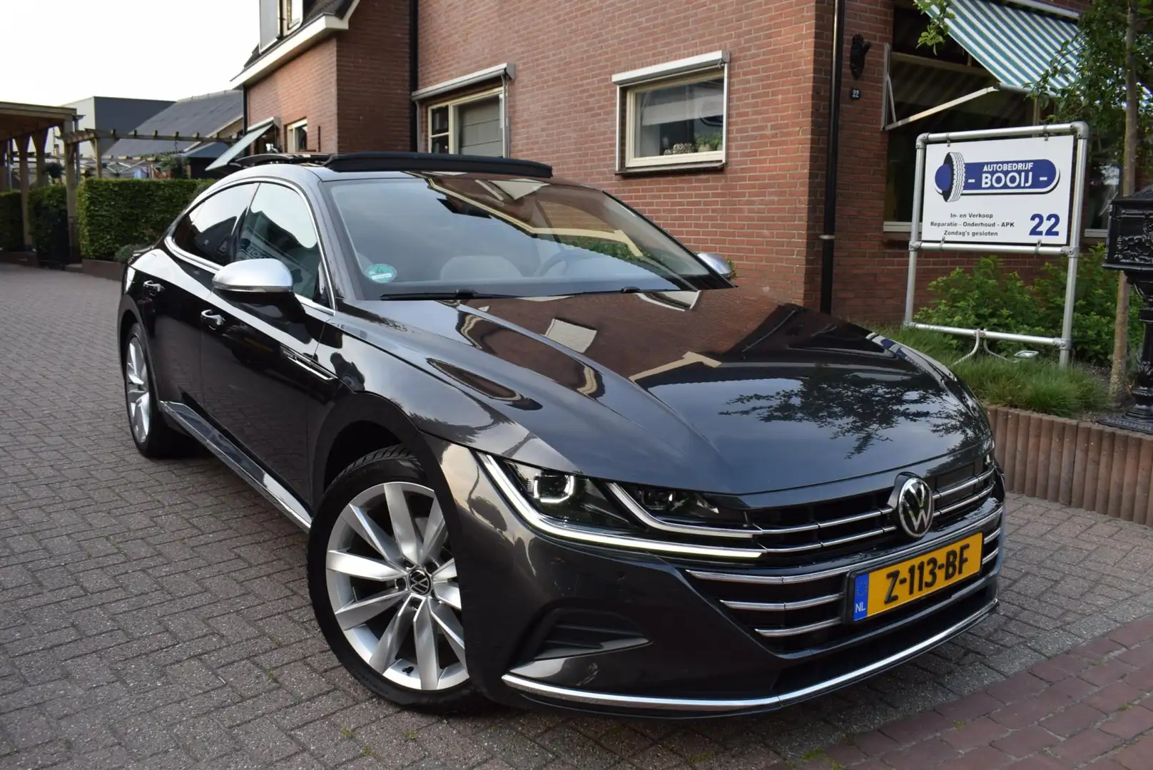 Volkswagen Arteon 1.4 TSI eHybrid R-Line Business+ AUTOM/PANO-DAK/AD Grijs - 2