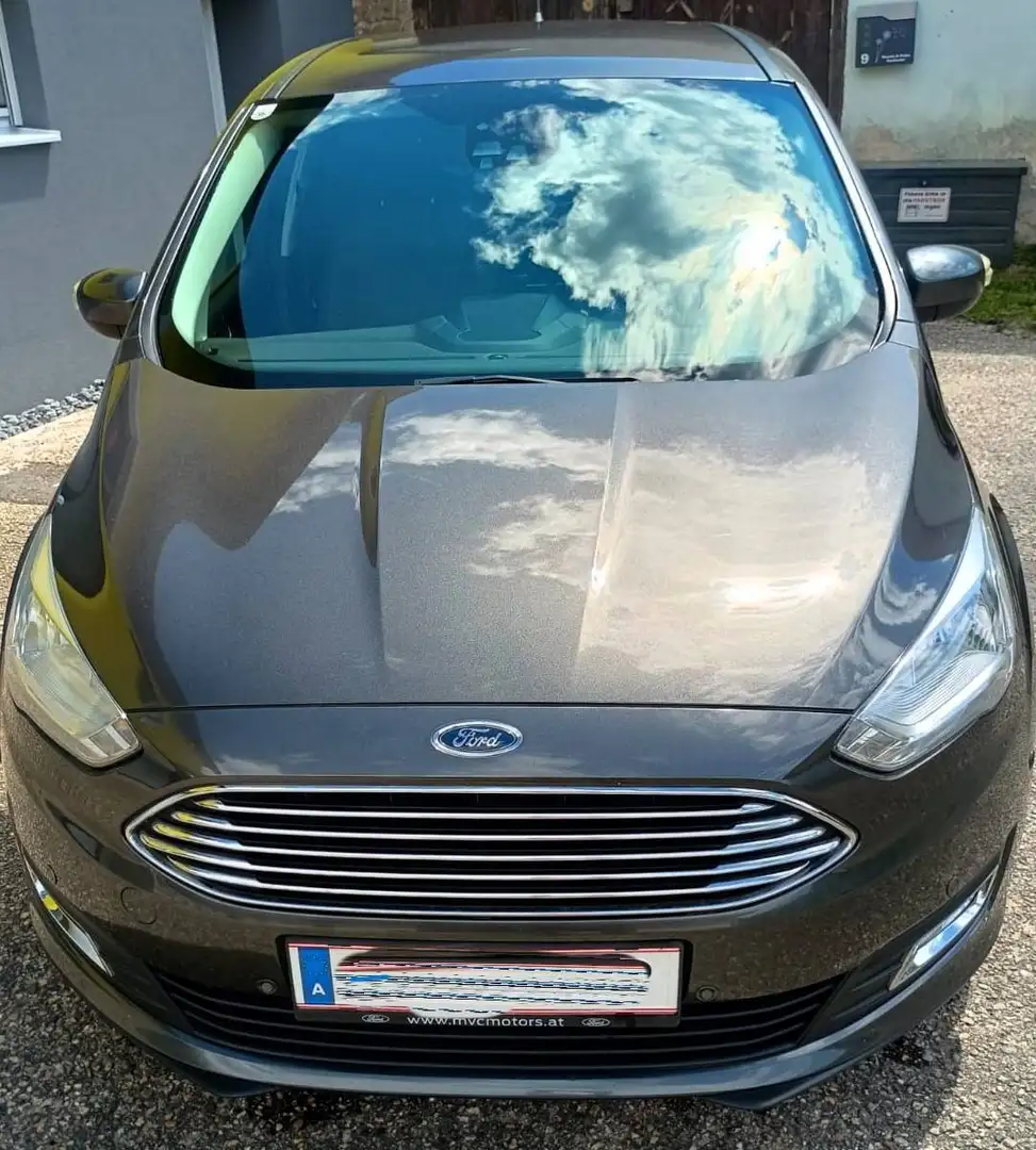 Ford Grand C-Max Titanium Grau - 1