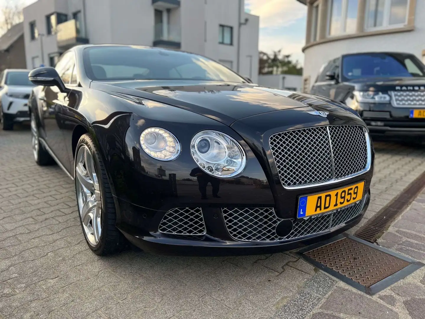 Bentley Continental GT Bentley Continental GT W12 Massage Sport Pack Сірий - 2