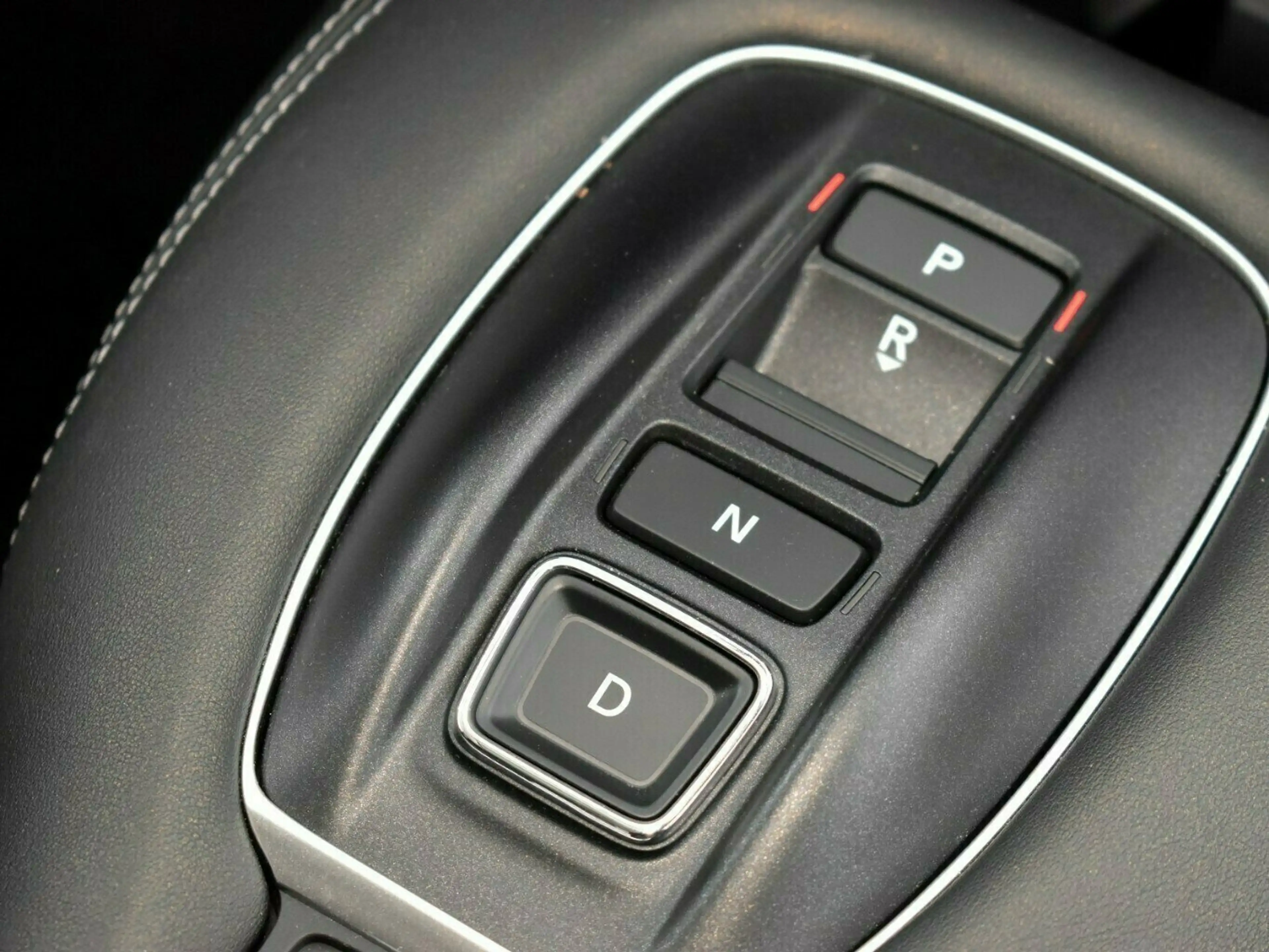 Honda ZR-V e:HEV Advance — photo 8