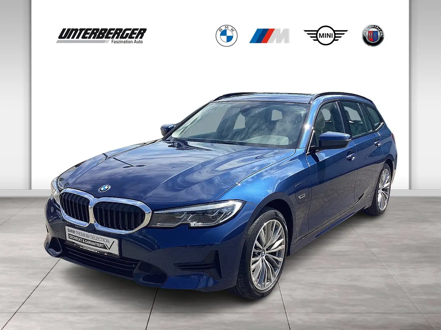 BMW 320 e Touring Sport Line DAB WLAN Pano.Dach AHK Blau - 1