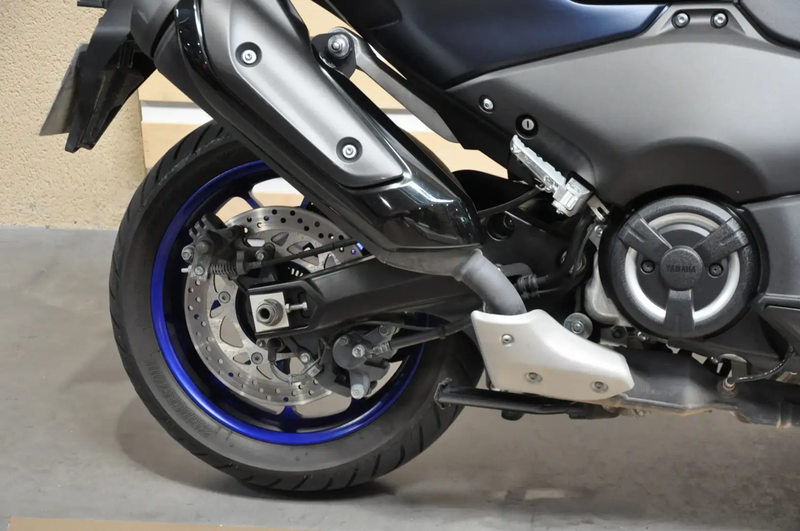 Yamaha TMAX 560 Albastru - 2