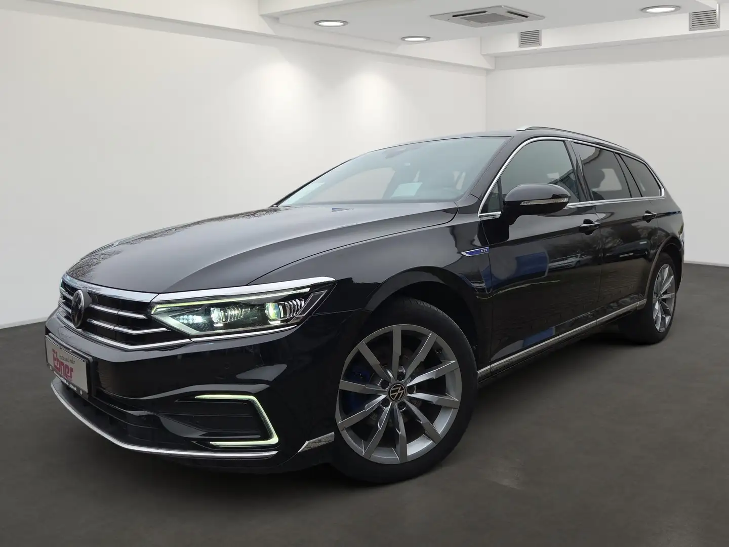 Volkswagen Passat Variant GTE 218PS PHEV DSG HEAD-UP+ALCANTARA+DIGI+ Schwarz - 2