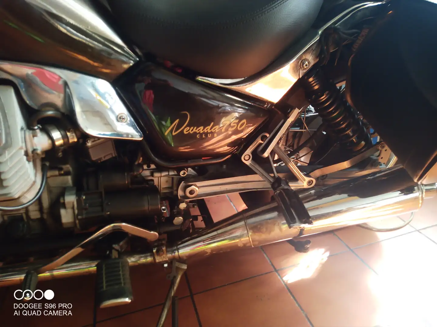 Moto Guzzi Nevada 750 club Nero - 2