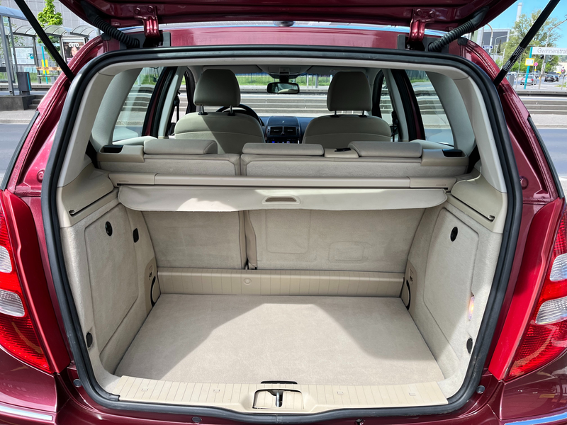 Mercedes-Benz A 150 Elegance  Automatik !! — photo 12