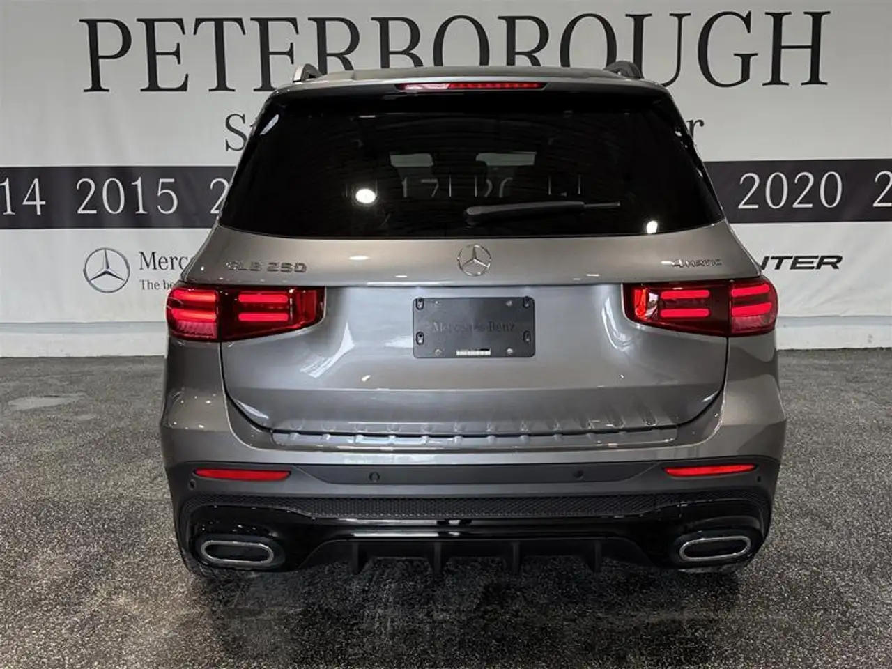 Mercedes-Benz GLB photo Mercedes-Benz GLB