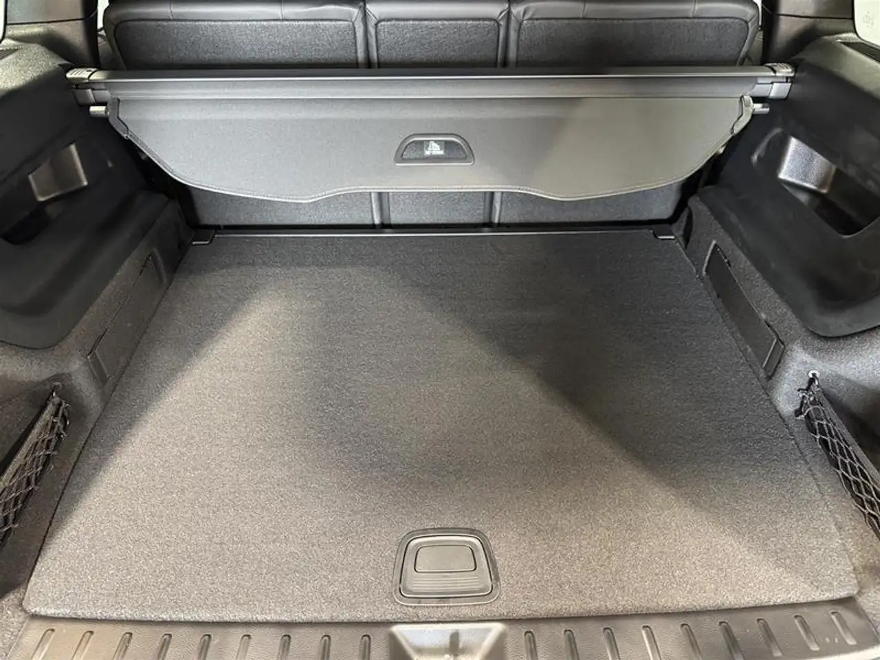 Mercedes-Benz GLB photo Mercedes-Benz GLB