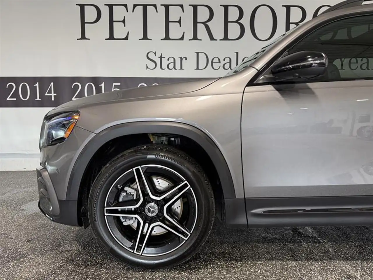 Mercedes-Benz GLB photo Mercedes-Benz GLB