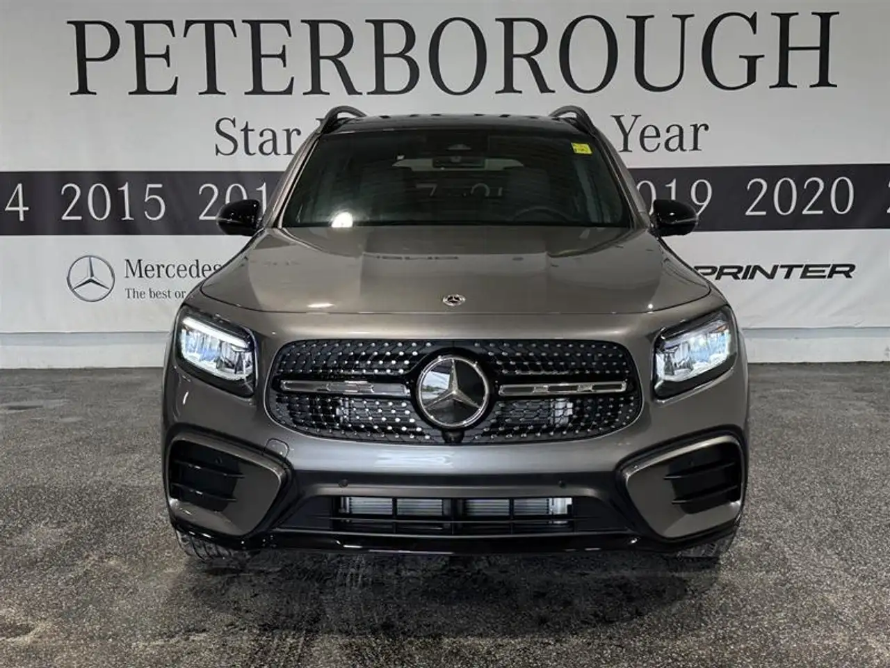 Mercedes-Benz GLB photo Mercedes-Benz GLB