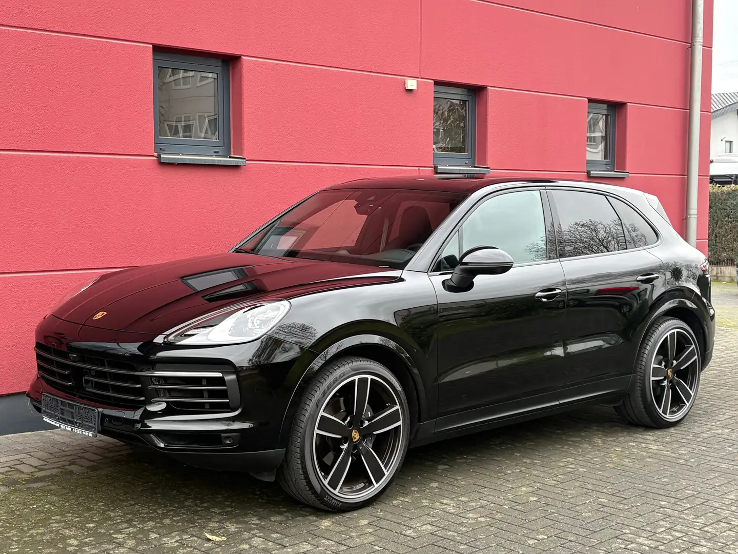 Porsche Cayenne 3.0 PLATINUM EDITION 340PS PANORAMA BOSE ALU22 TOP Noir - 1