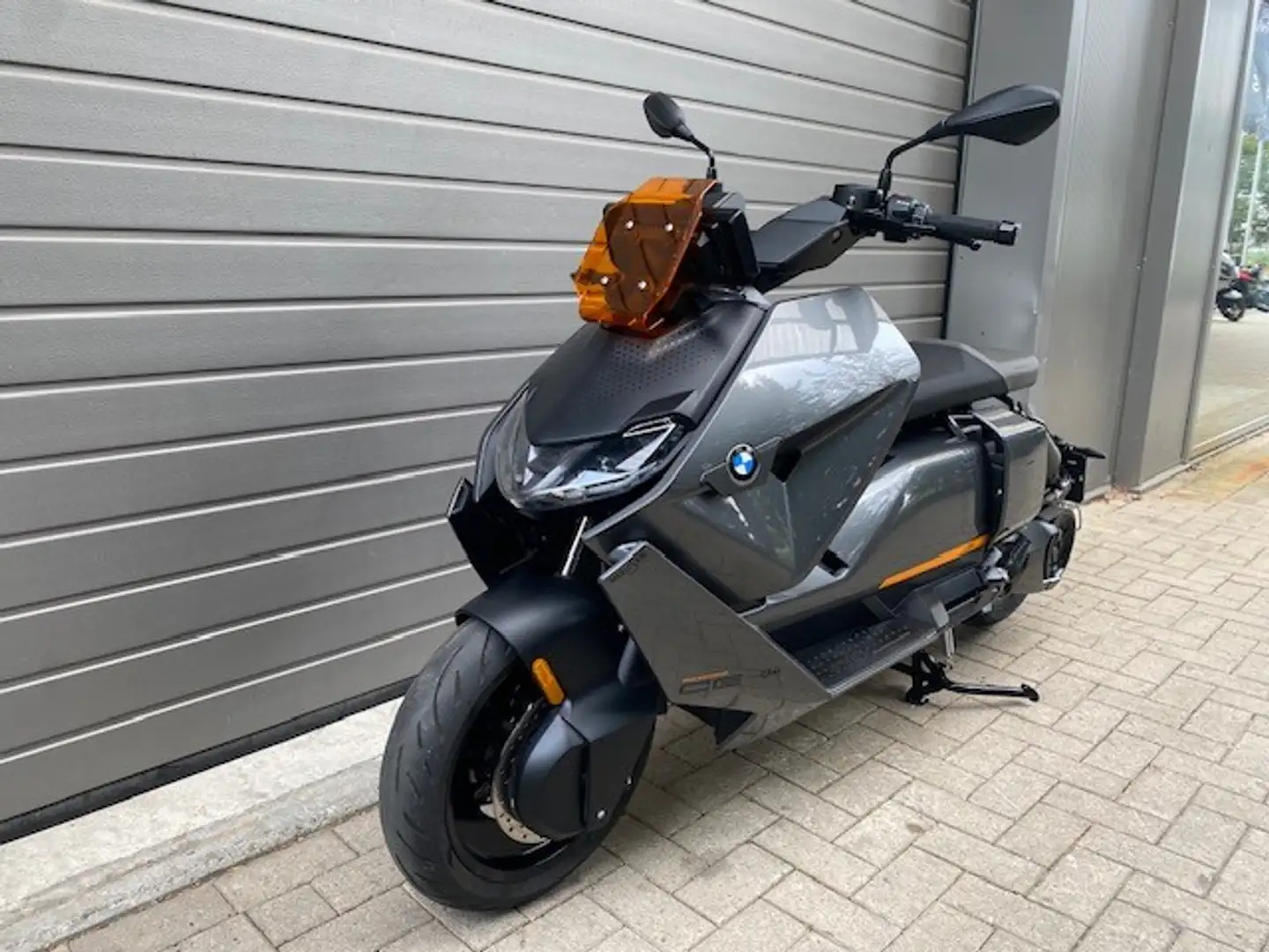 BMW CE 04 0 Grau - 2