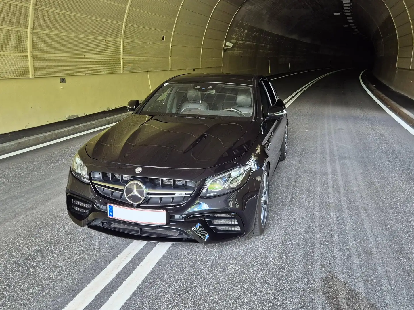 Mercedes-Benz E 63 AMG E 63S AMG 4MATIC  Aut. Schwarz - 2