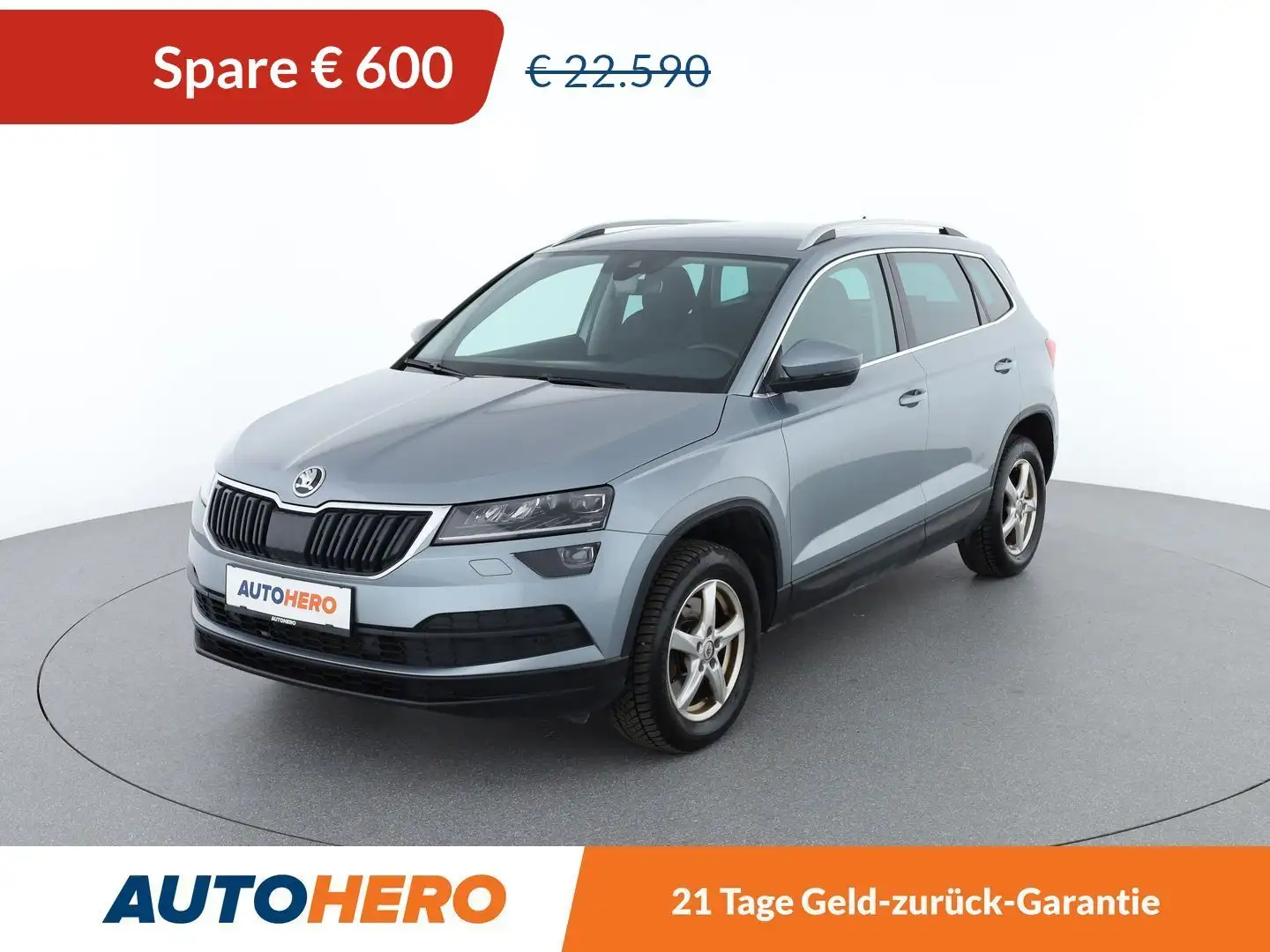 Skoda Karoq 2.0 TDI Style 4x4 *LED*NAVI*ACC*CAM* Grau - 1