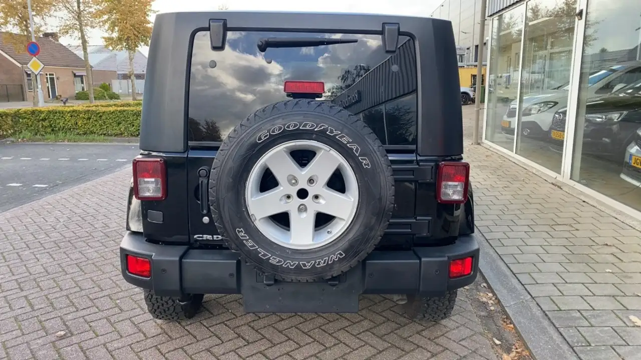 Jeep Wrangler Unlimited 2.8 CRD Sahara | 177 ch | BVA | Hard top | GPS | Sono Infinity | Régulateur de vitesse