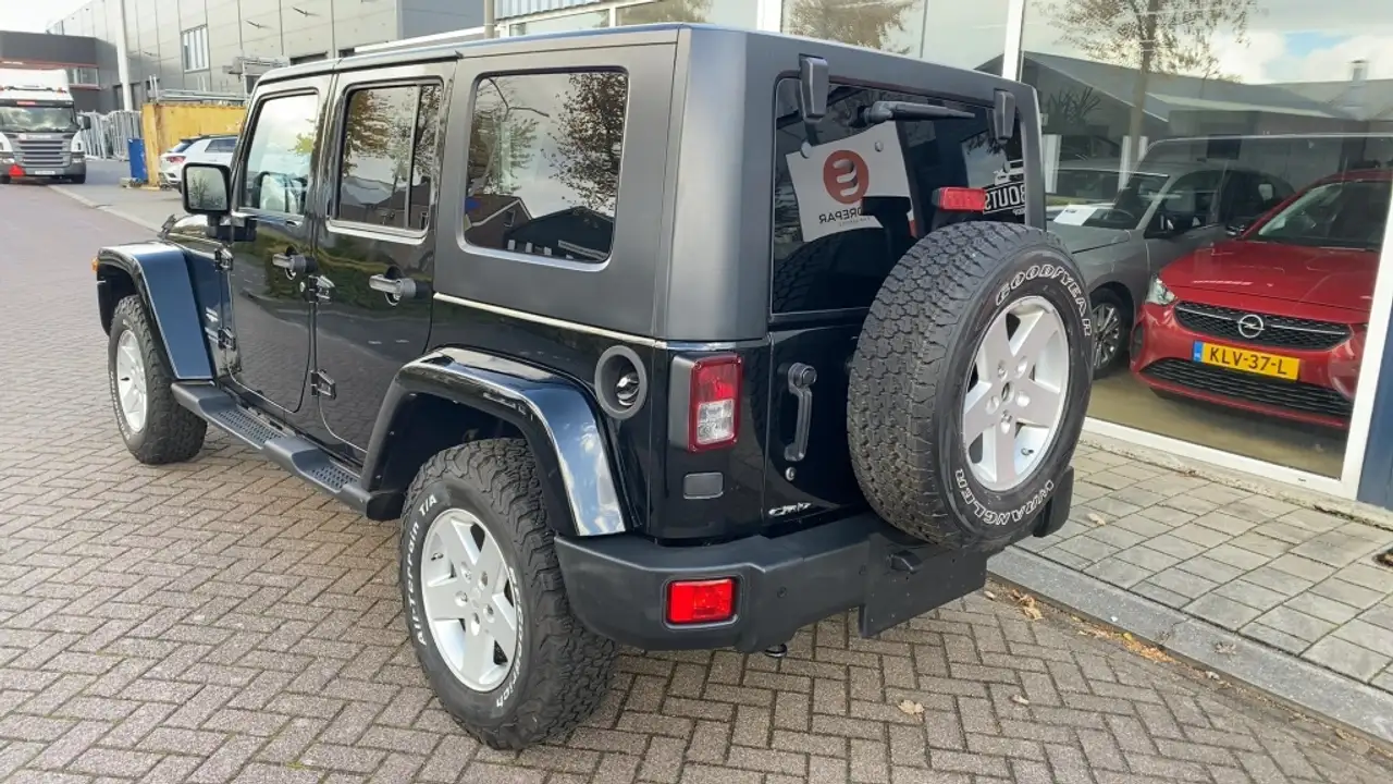Jeep Wrangler Unlimited 2.8 CRD Sahara | 177 ch | BVA | Hard top | GPS | Sono Infinity | Régulateur de vitesse