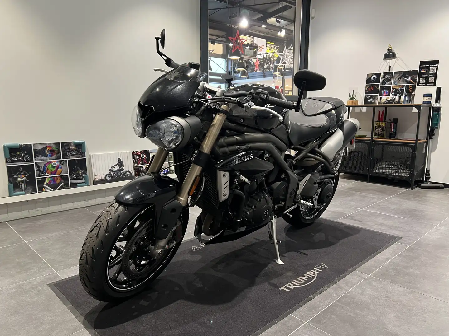 Triumph Speed Triple 1050 Noir - 2