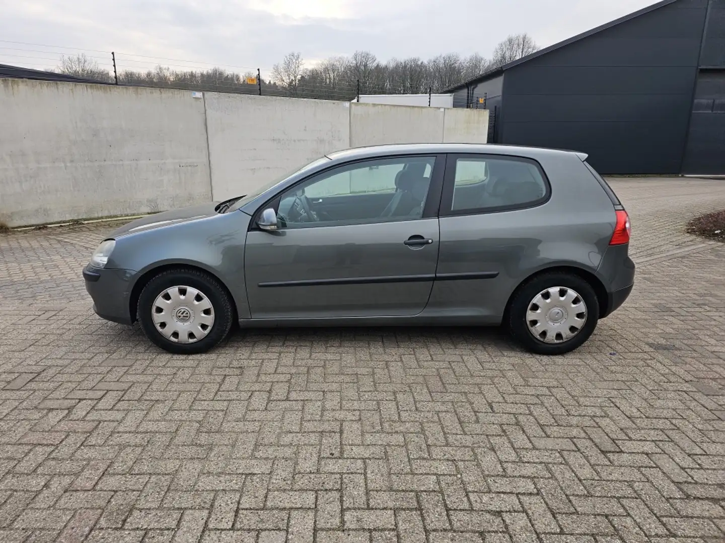 Volkswagen Golf 1.6 FSI Trendline,Apk,Nap Grün - 2