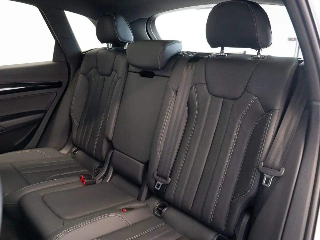 Audi Q5 снимка Audi Q5