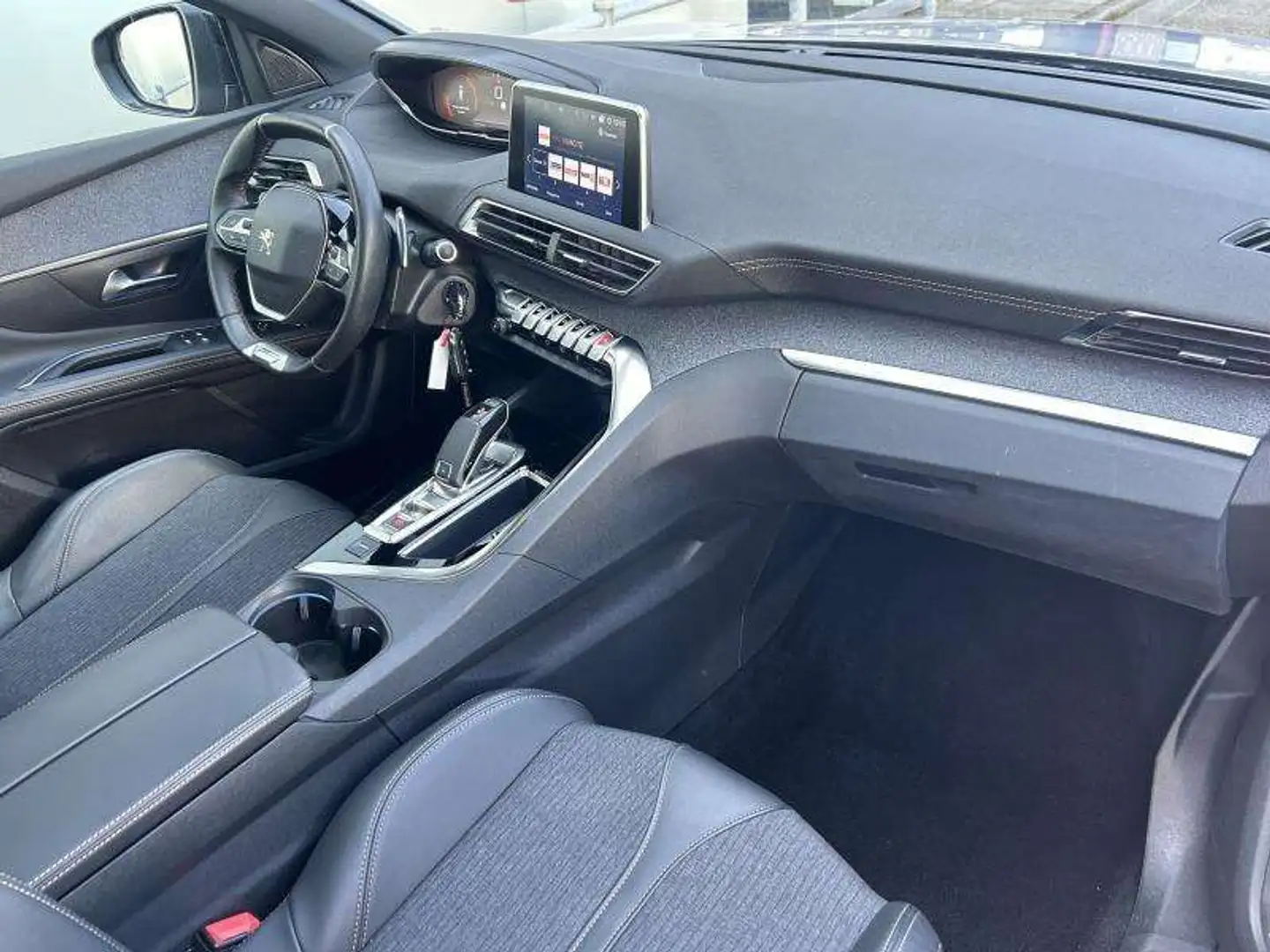 Peugeot 5008 GT Line Gris - 2