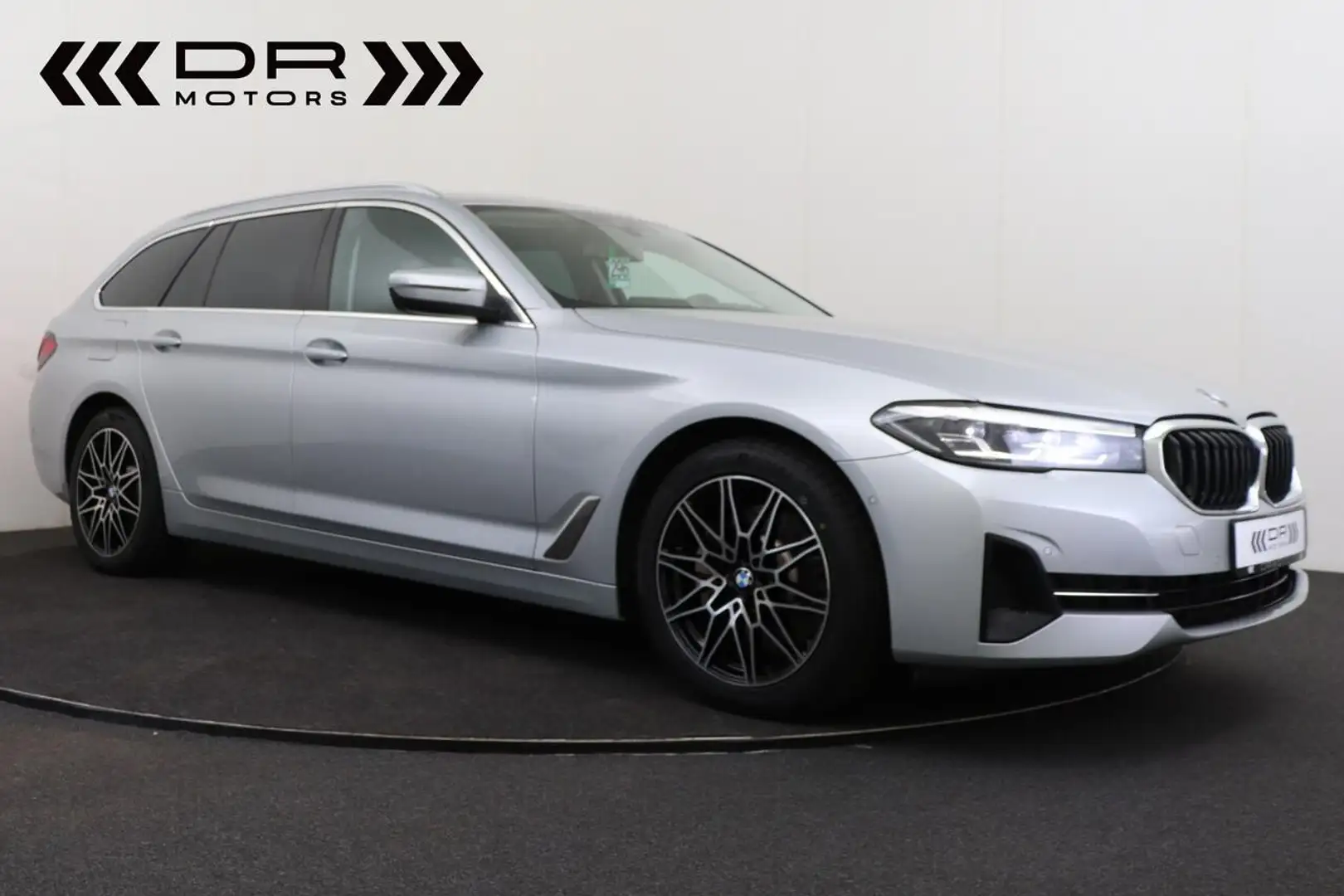 BMW 530 e TOURING FACELIFT - NAVI - DAB - TREKHAAK Zilver - 2