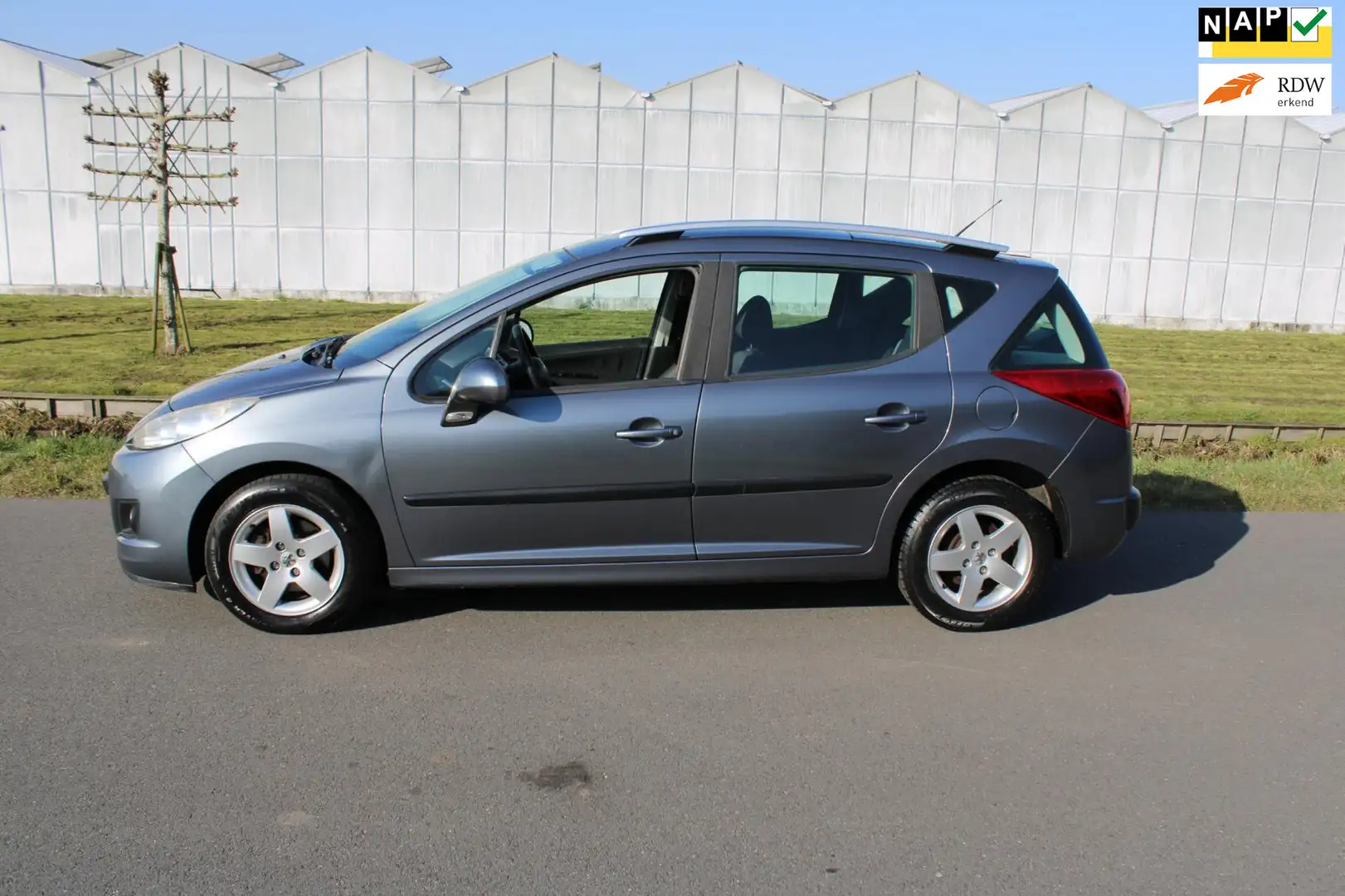 Peugeot 207 SW 1.4 VTi X-line met Airco en Panoramadak Grijs - 1