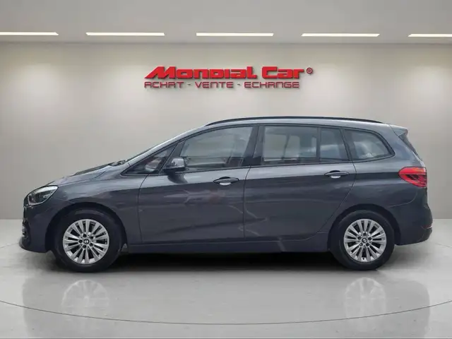BMW 2 Series view 3